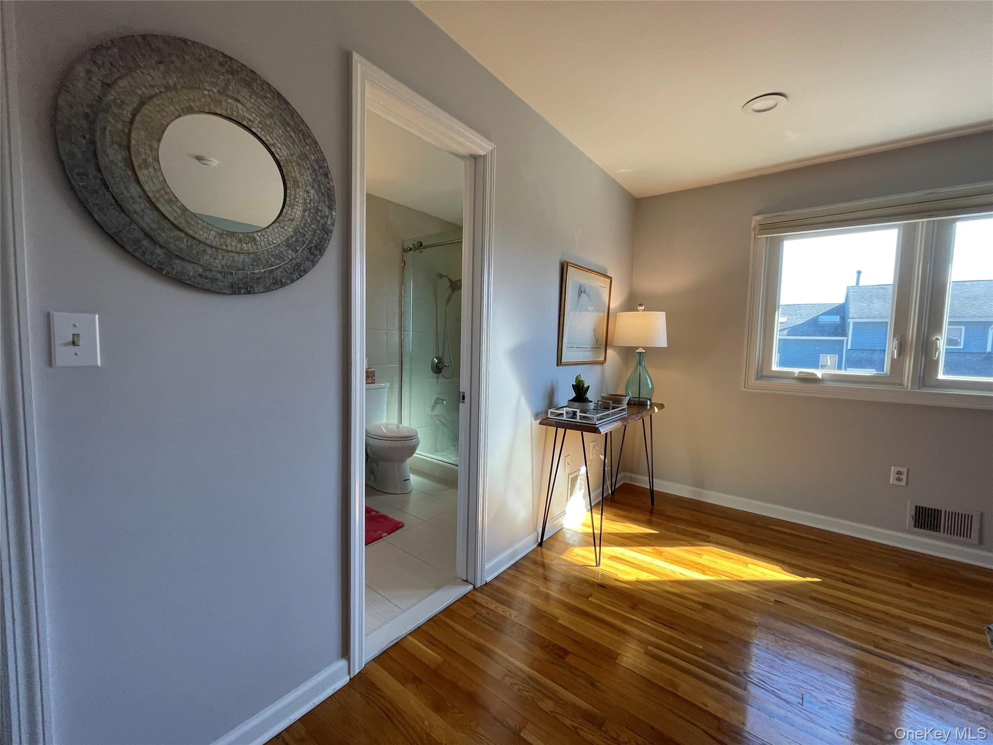 #11 photo, 74 Village Green, Bardonia , NY 10954