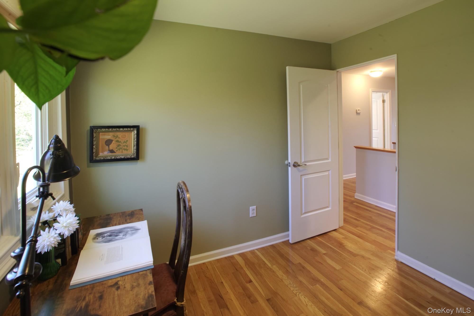 #16 photo, 74 Village Green, Bardonia , NY 10954