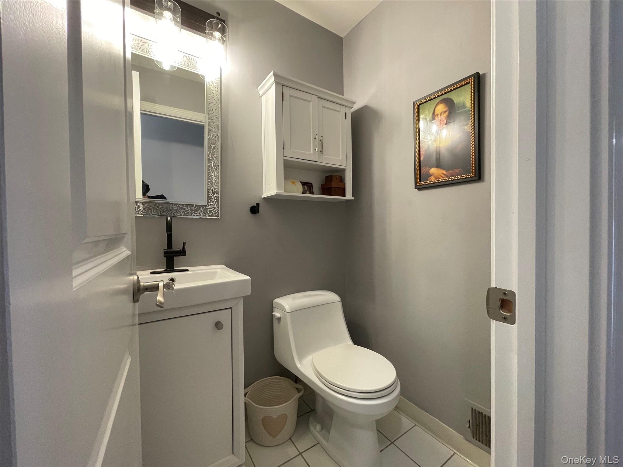 #18 photo, 74 Village Green, Bardonia , NY 10954