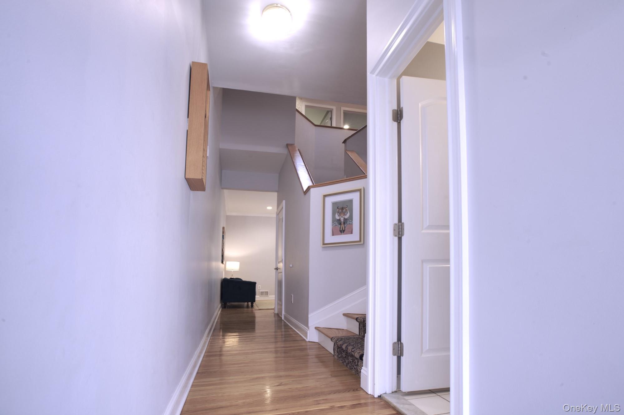 #2 photo, 74 Village Green, Bardonia , NY 10954