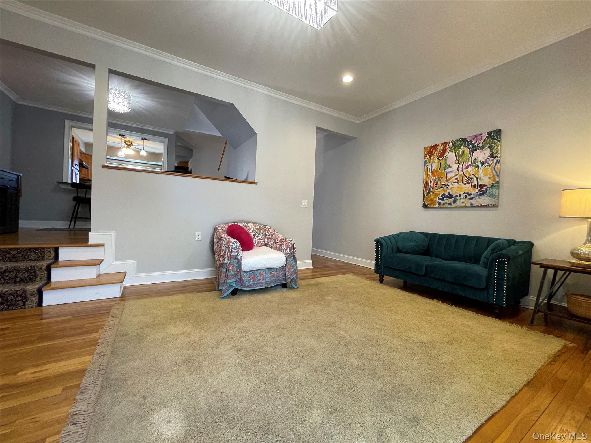 #4 photo, 74 Village Green, Bardonia , NY 10954