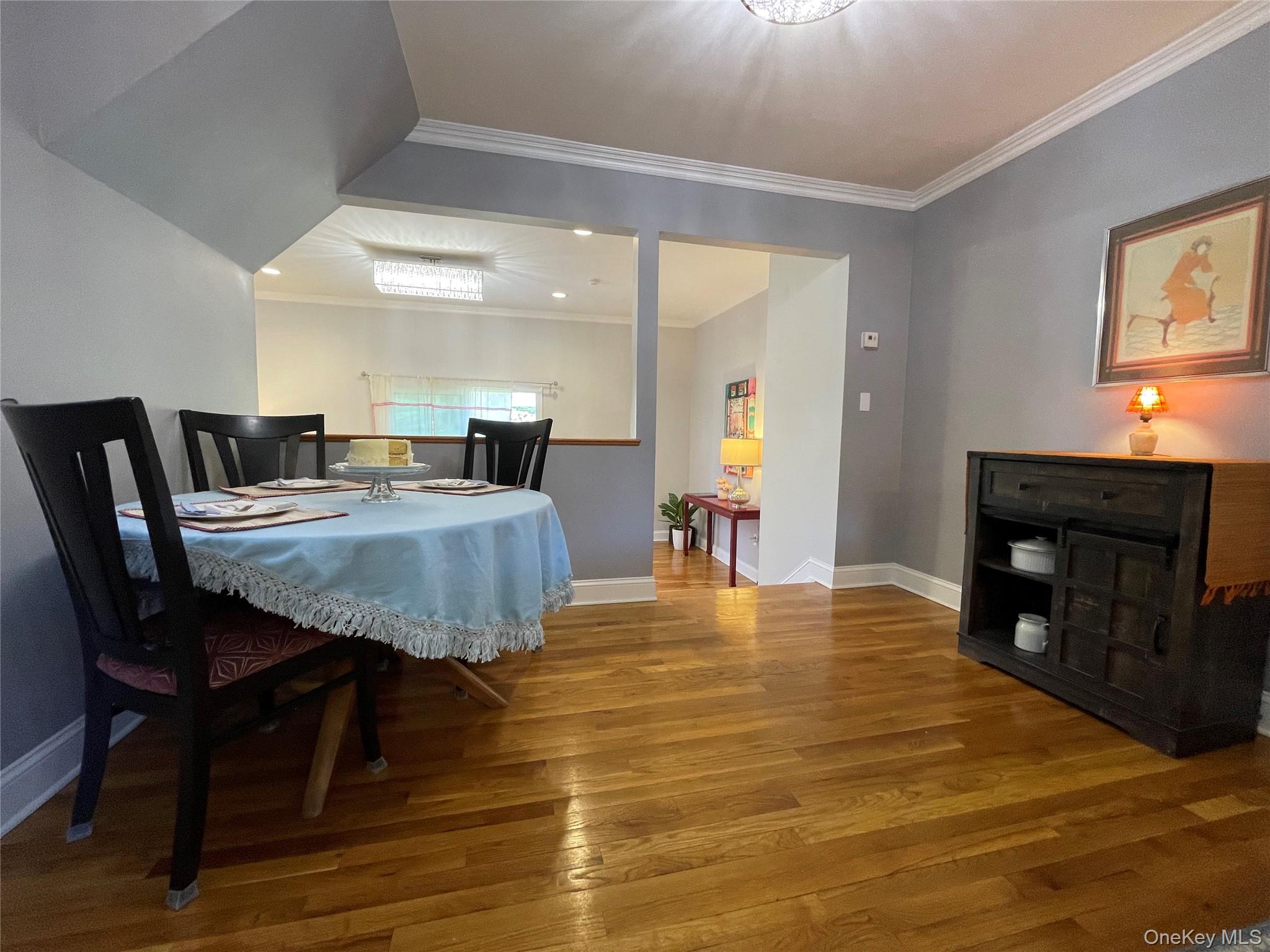 #6 photo, 74 Village Green, Bardonia , NY 10954