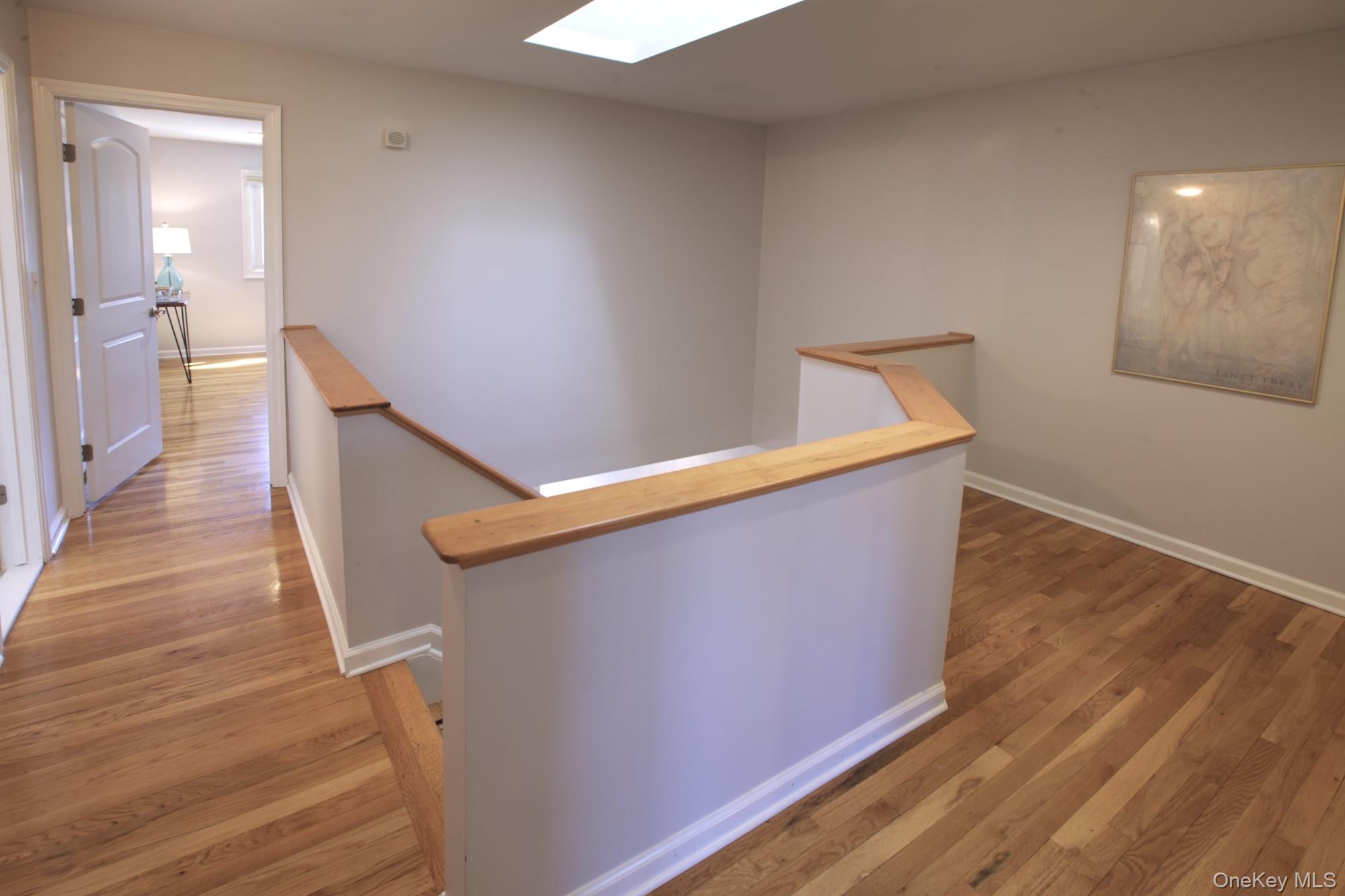 #8 photo, 74 Village Green, Bardonia , NY 10954