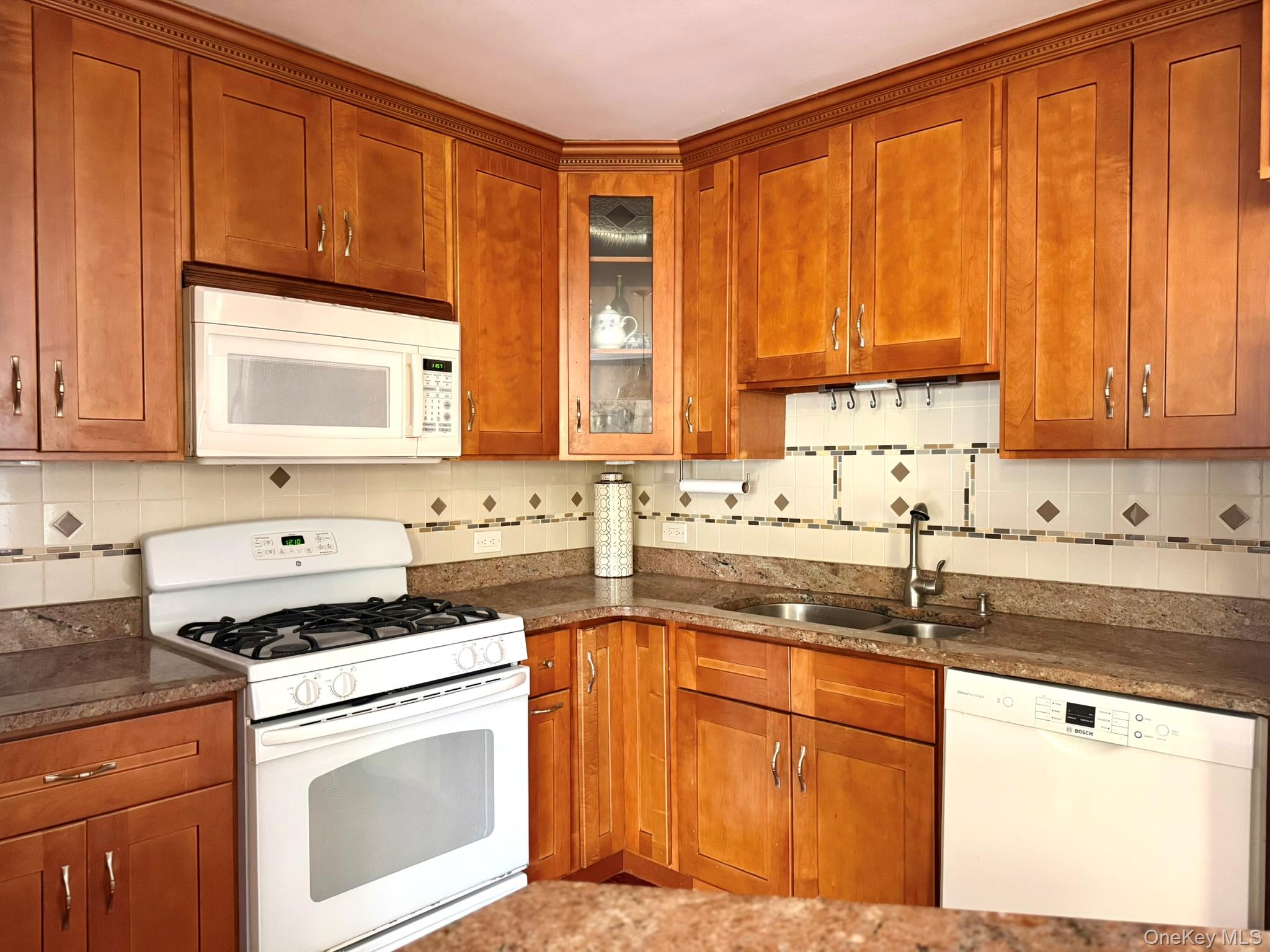 #6 photo, 15 Abington Avenue, Ardsley , NY 10502