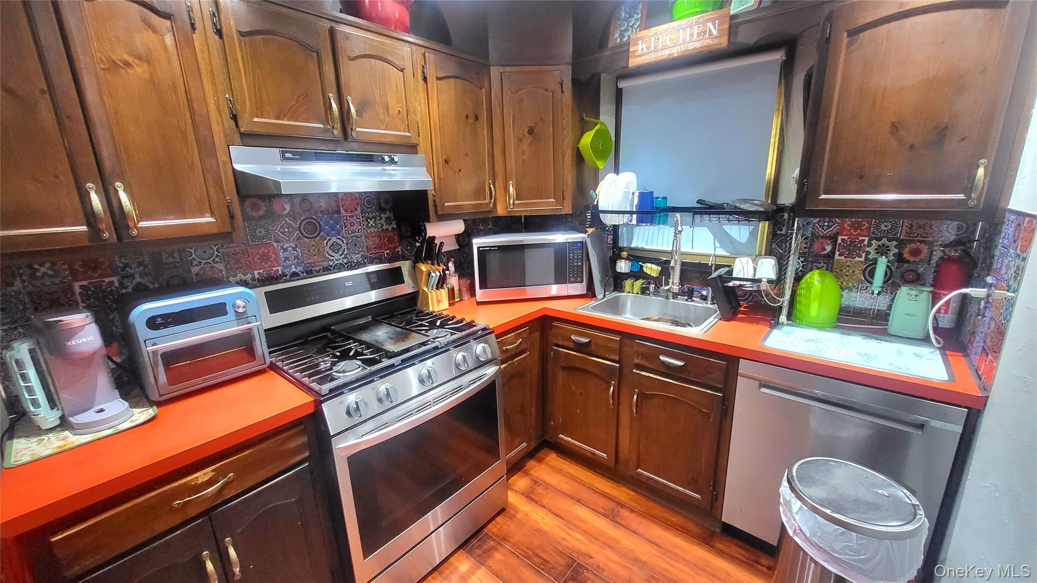 #4 photo, 98 Sutton Park Road, Poughkeepsie , NY 12603