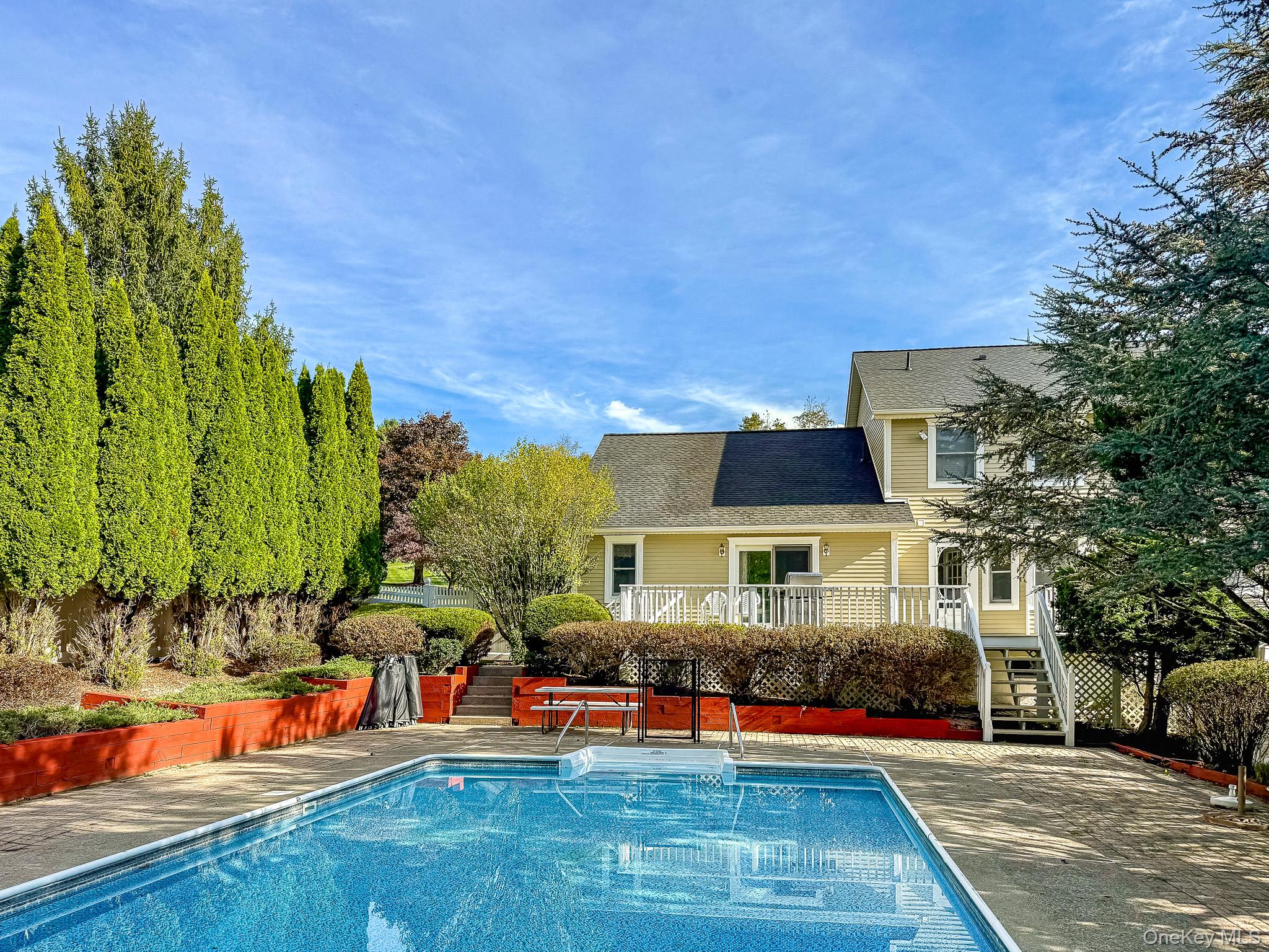 #2 photo, 104 Stowe Drive, 뉴욕주 Poughquag , NY 12570