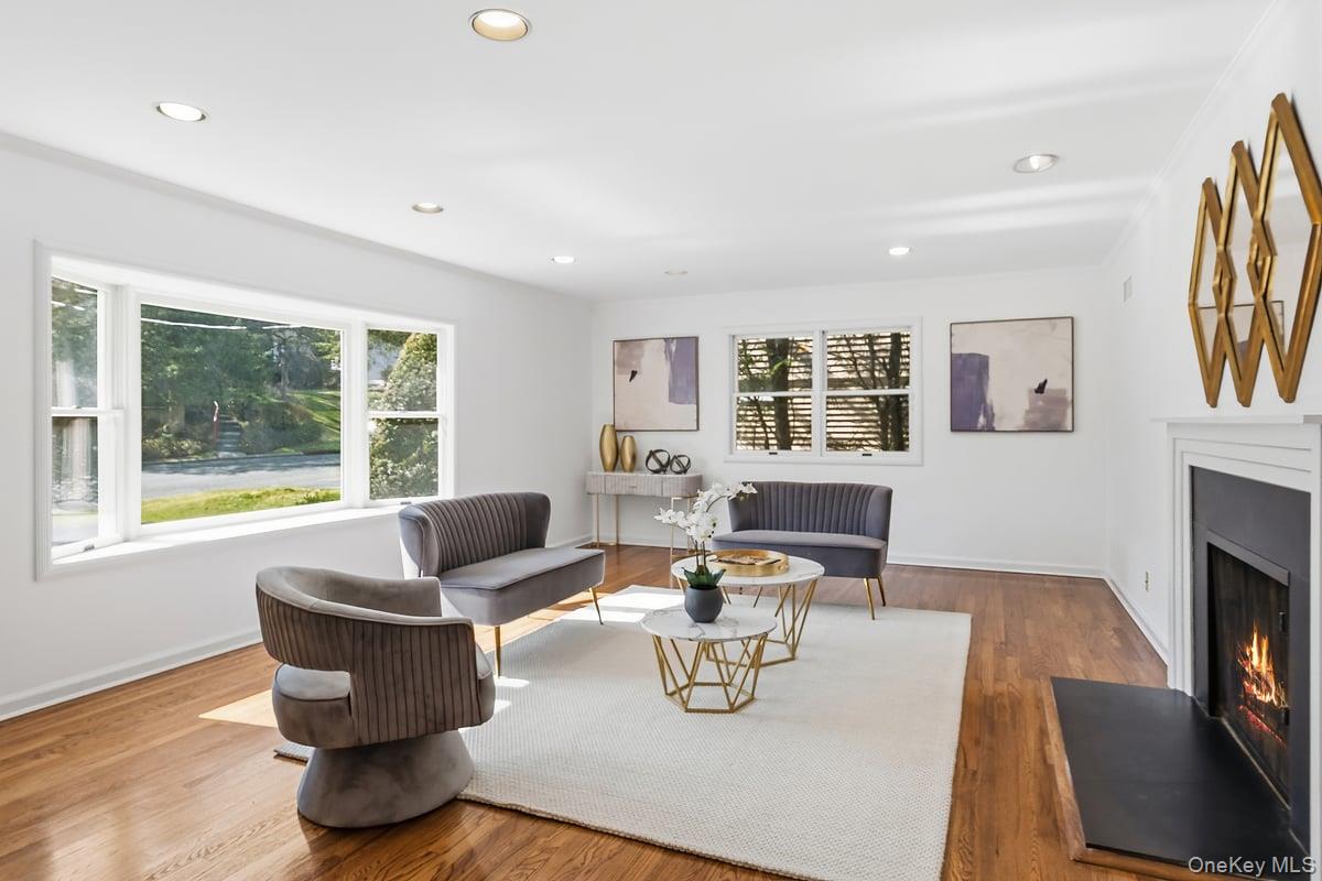 #2 photo, 168 Waverly Road, Scarsdale , NY 10583