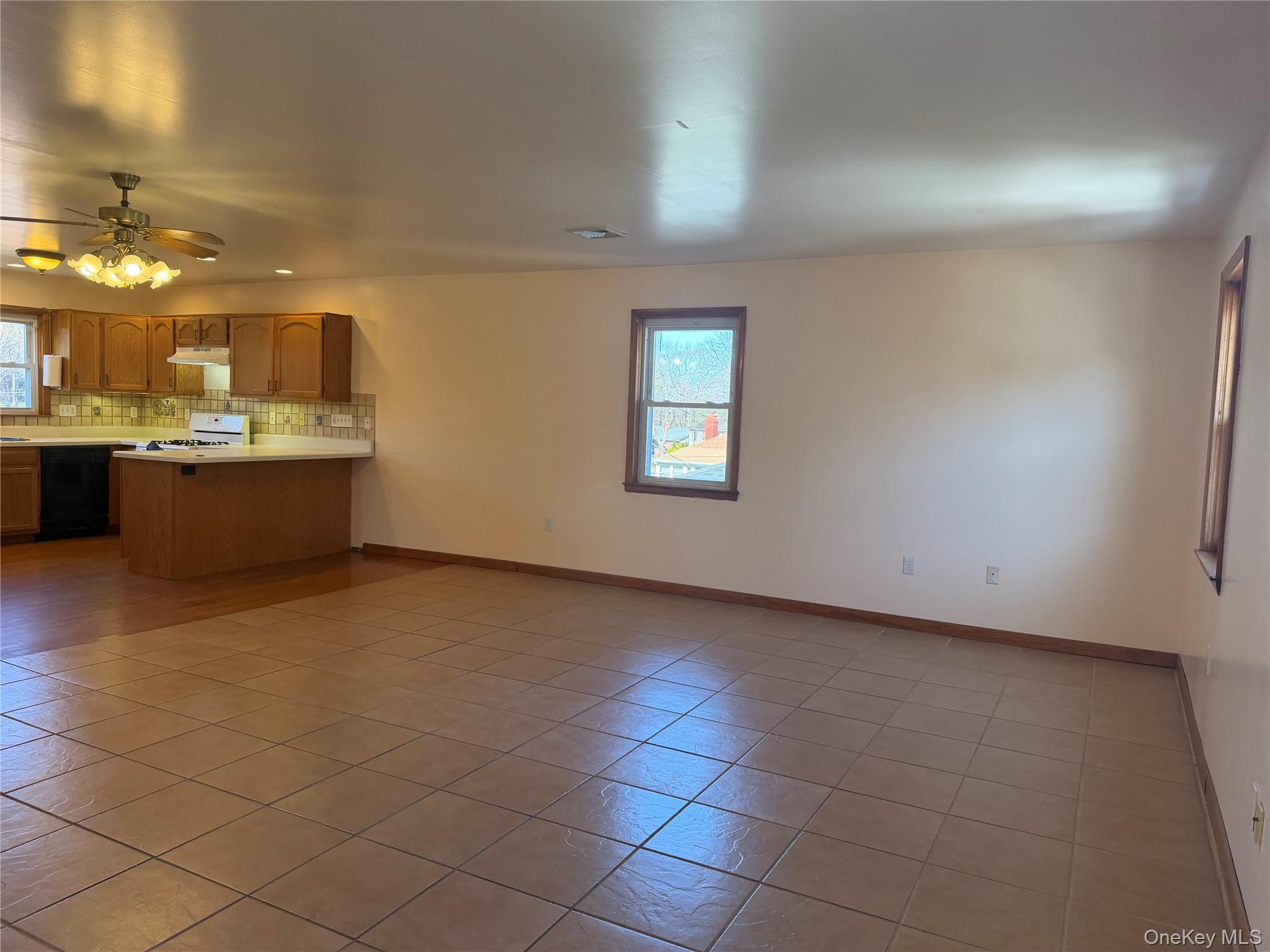 #19 photo, 200 North Street, Newburgh , NY 12550