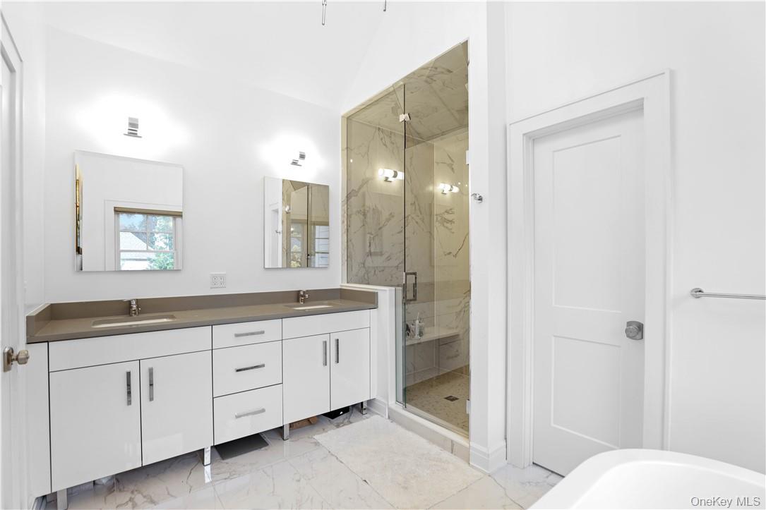 #11 photo, 113 Brown Road, 纽约州 Scarsdale , NY 10583