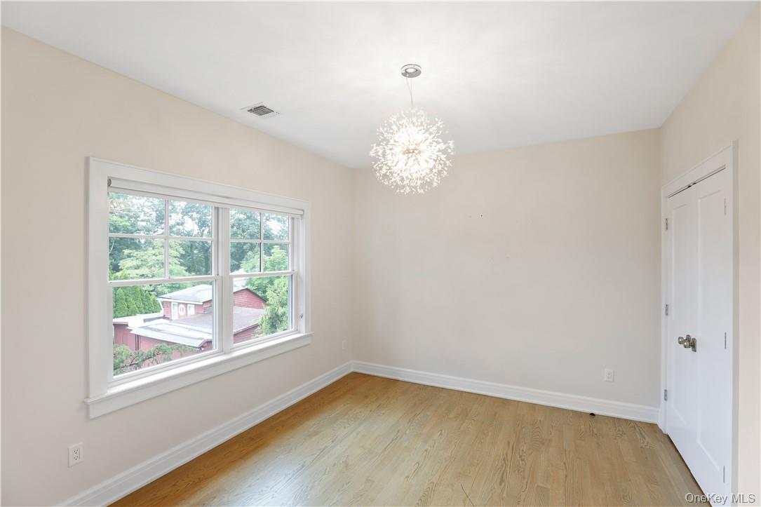 #15 photo, 113 Brown Road, 纽约州 Scarsdale , NY 10583