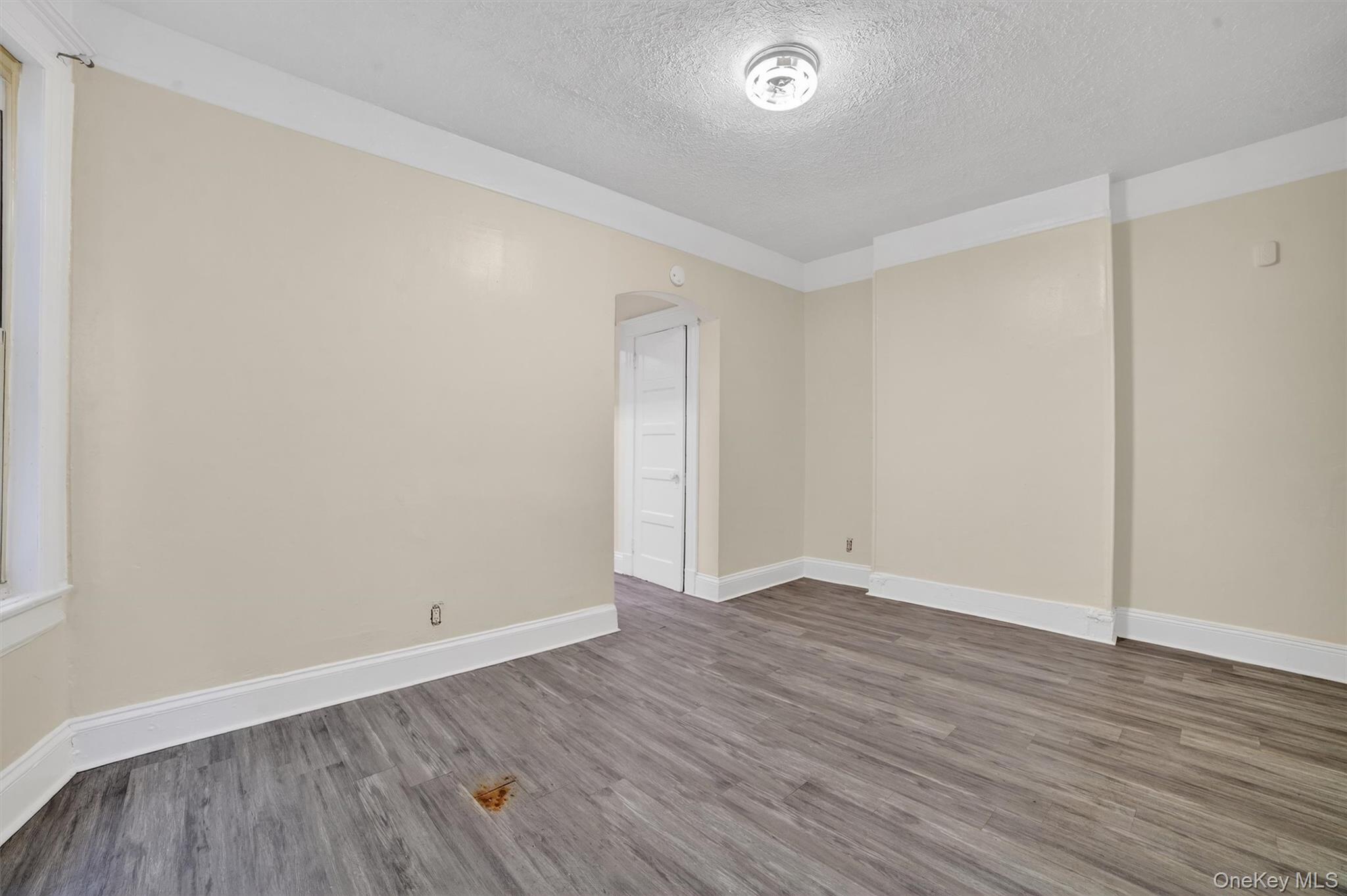 #6 photo, 52 Groshon Avenue, Yonkers , NY 10701