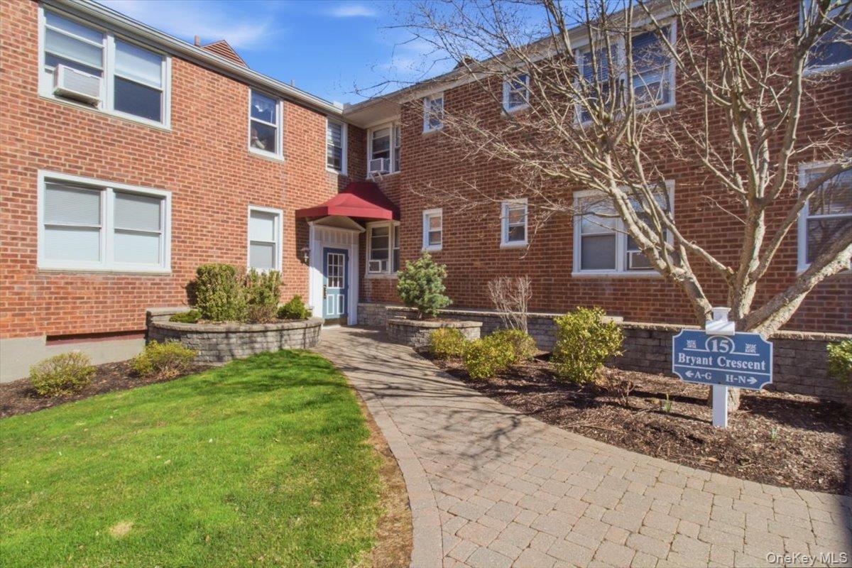 #3 photo, 15 Bryant Crescent, White Plains , NY 10605