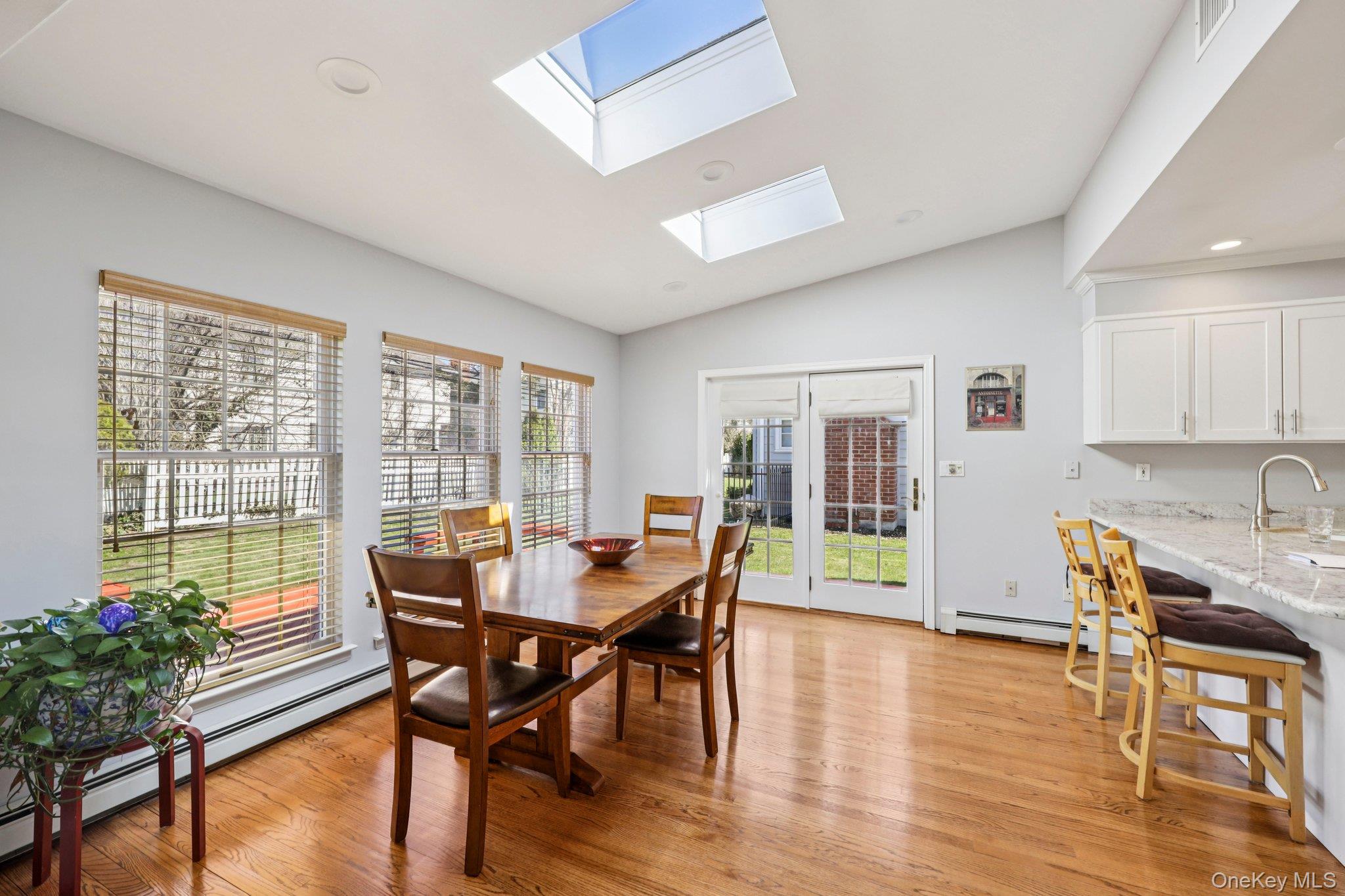 #14 photo, 87 Kingsbury Road, 롱 아일랜드 Garden City , NY 11530