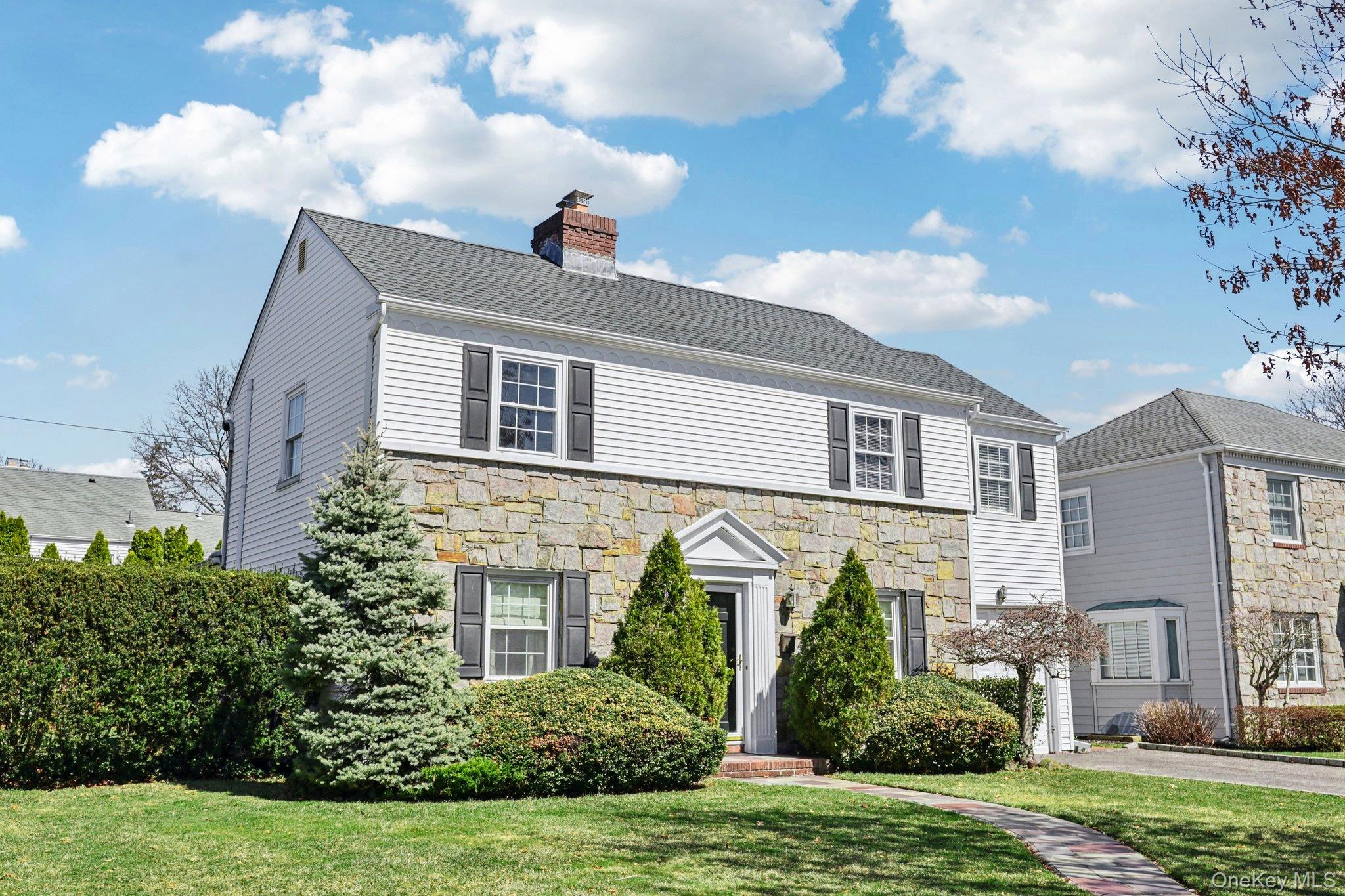 #2 photo, 87 Kingsbury Road, 롱 아일랜드 Garden City , NY 11530