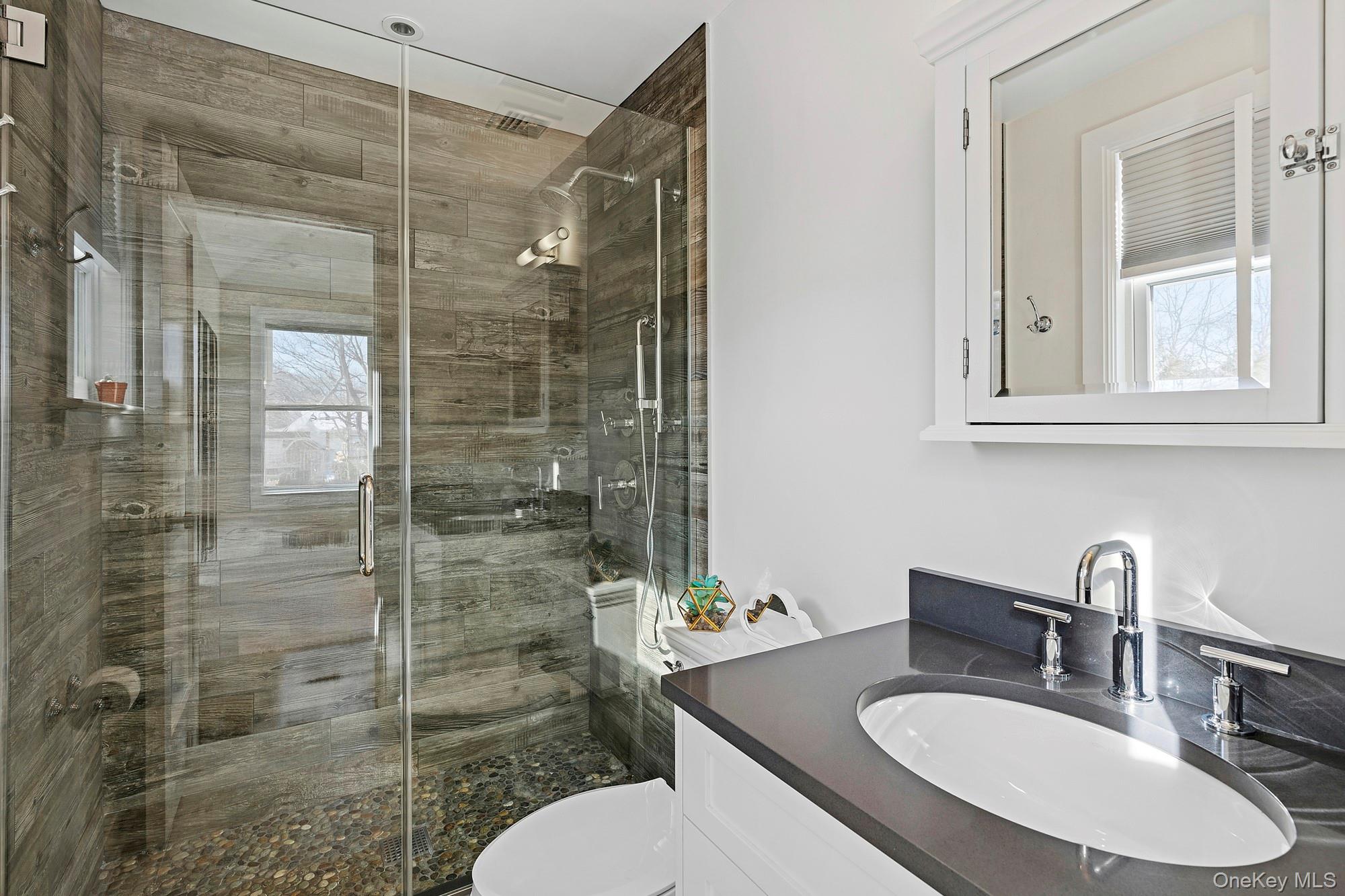 #13 photo, 134A Montauk Highway, 롱 아일랜드 Westhampton , NY 11977