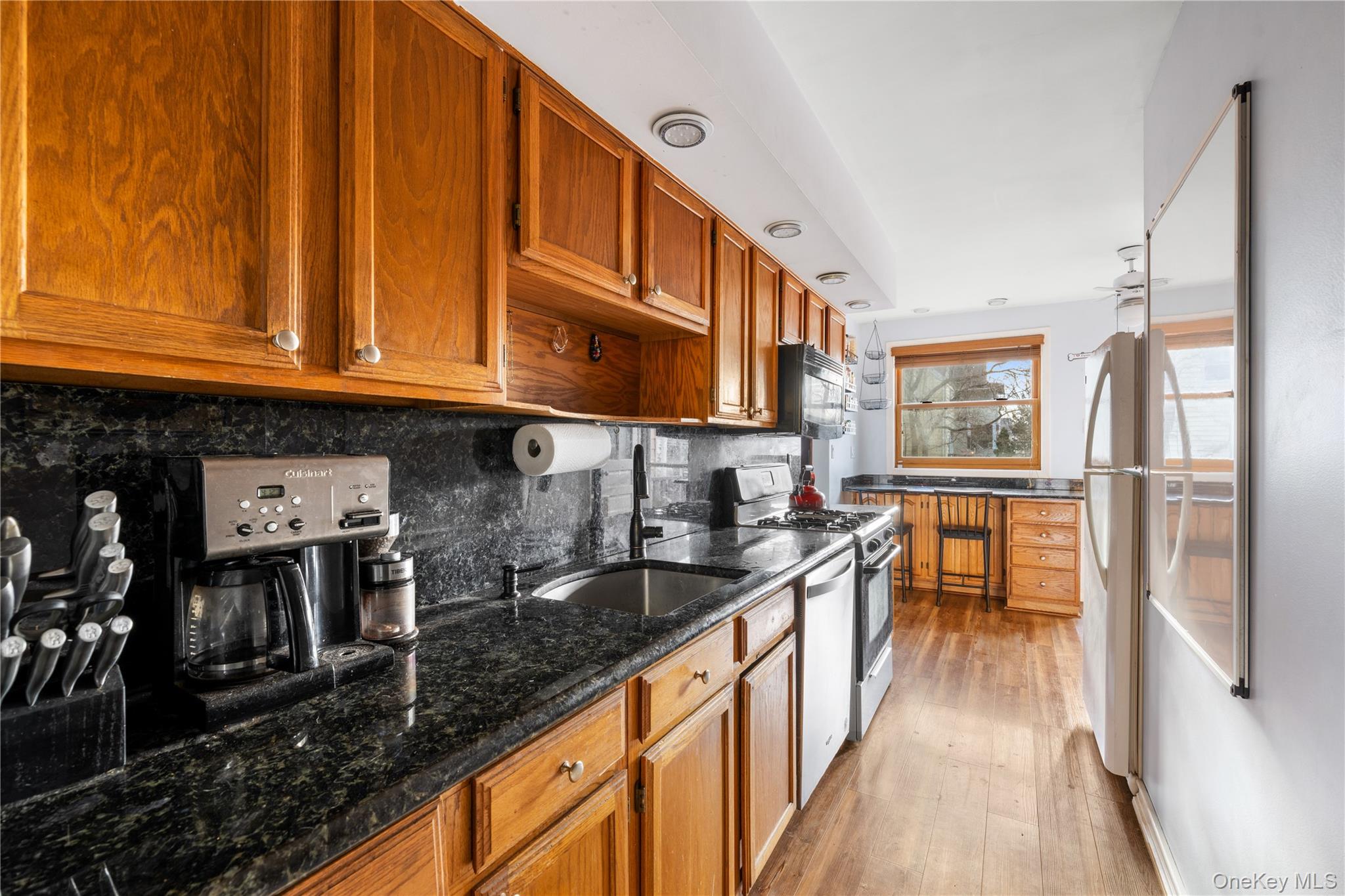 #11 photo, 304 Westervelt Ave, Staten Island , NY 10301