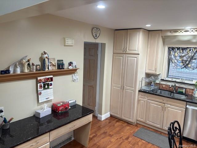 #5 photo, 155-51 Huron Street, कुईंस Howard Beach , NY 11414