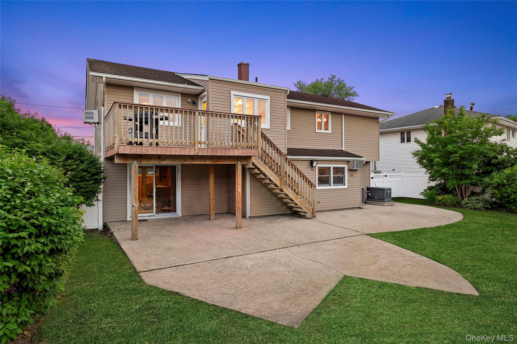 #16 photo, 2509 Riviera Lane, Нассау ‖ Bellmore , NY 11710