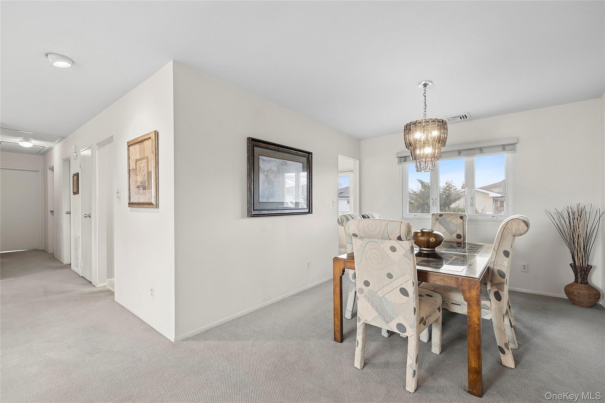 #3 photo, 2509 Riviera Lane, Нассау ‖ Bellmore , NY 11710