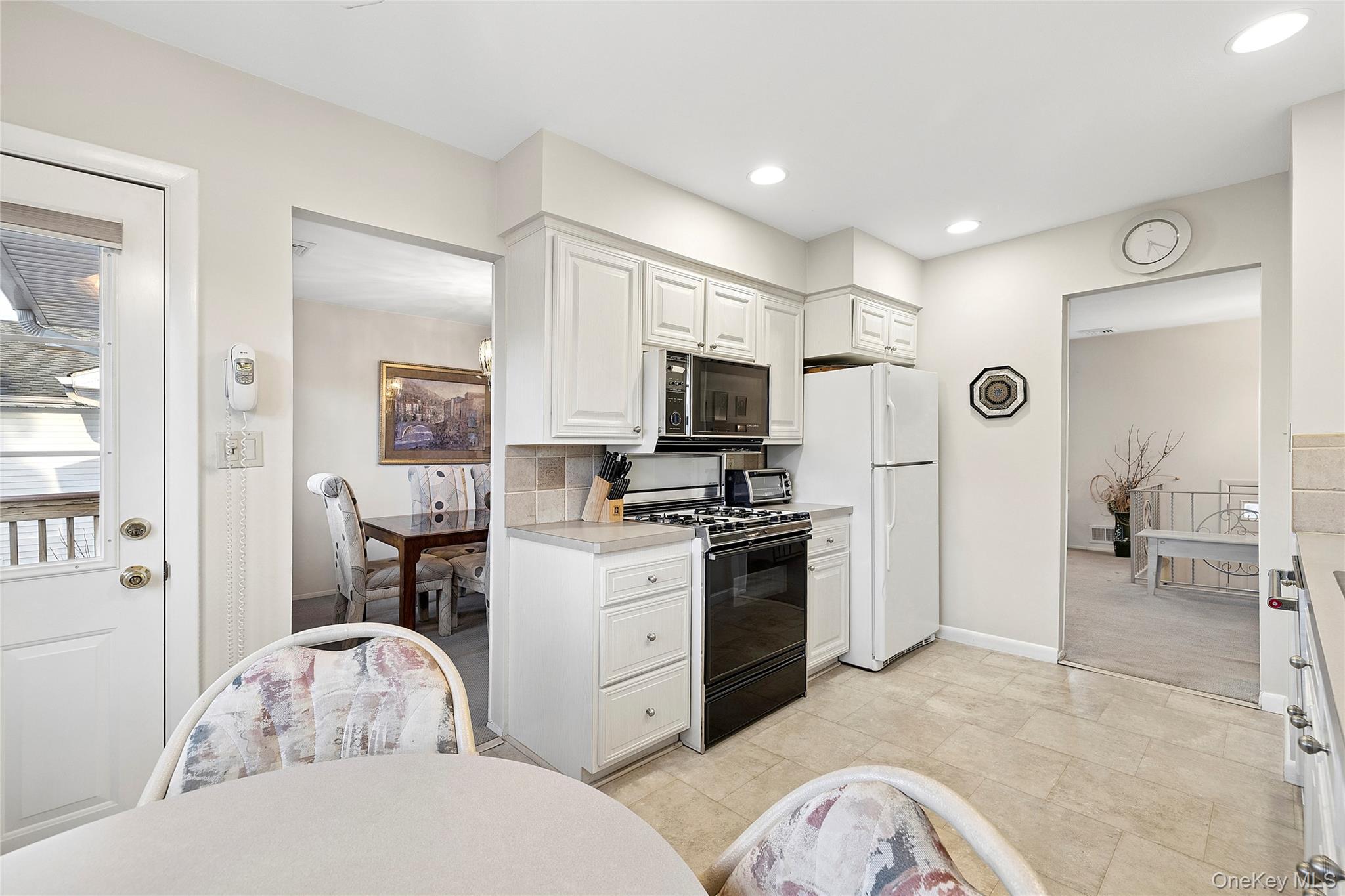 #5 photo, 2509 Riviera Lane, Нассау ‖ Bellmore , NY 11710