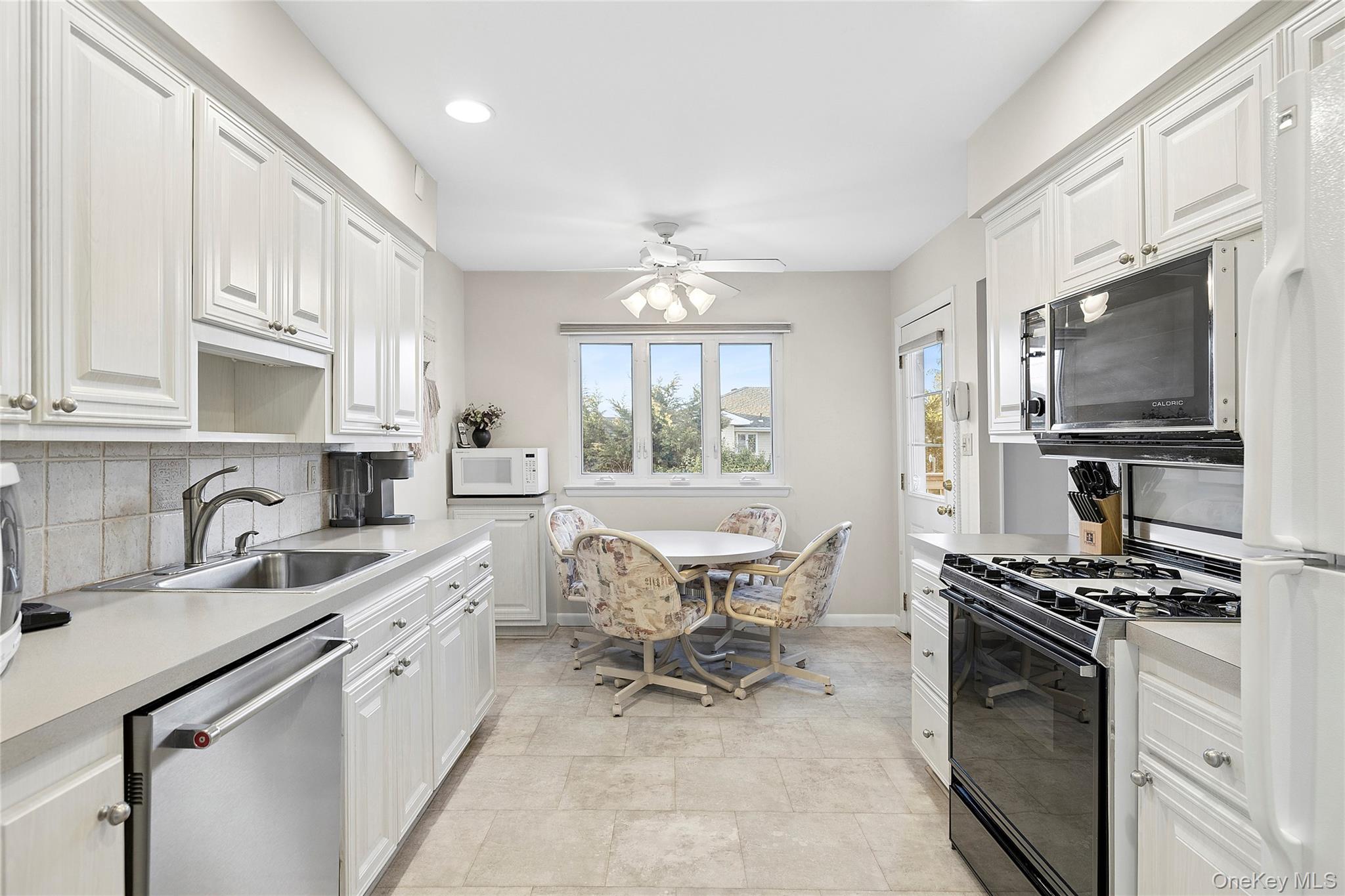 #6 photo, 2509 Riviera Lane, Нассау ‖ Bellmore , NY 11710