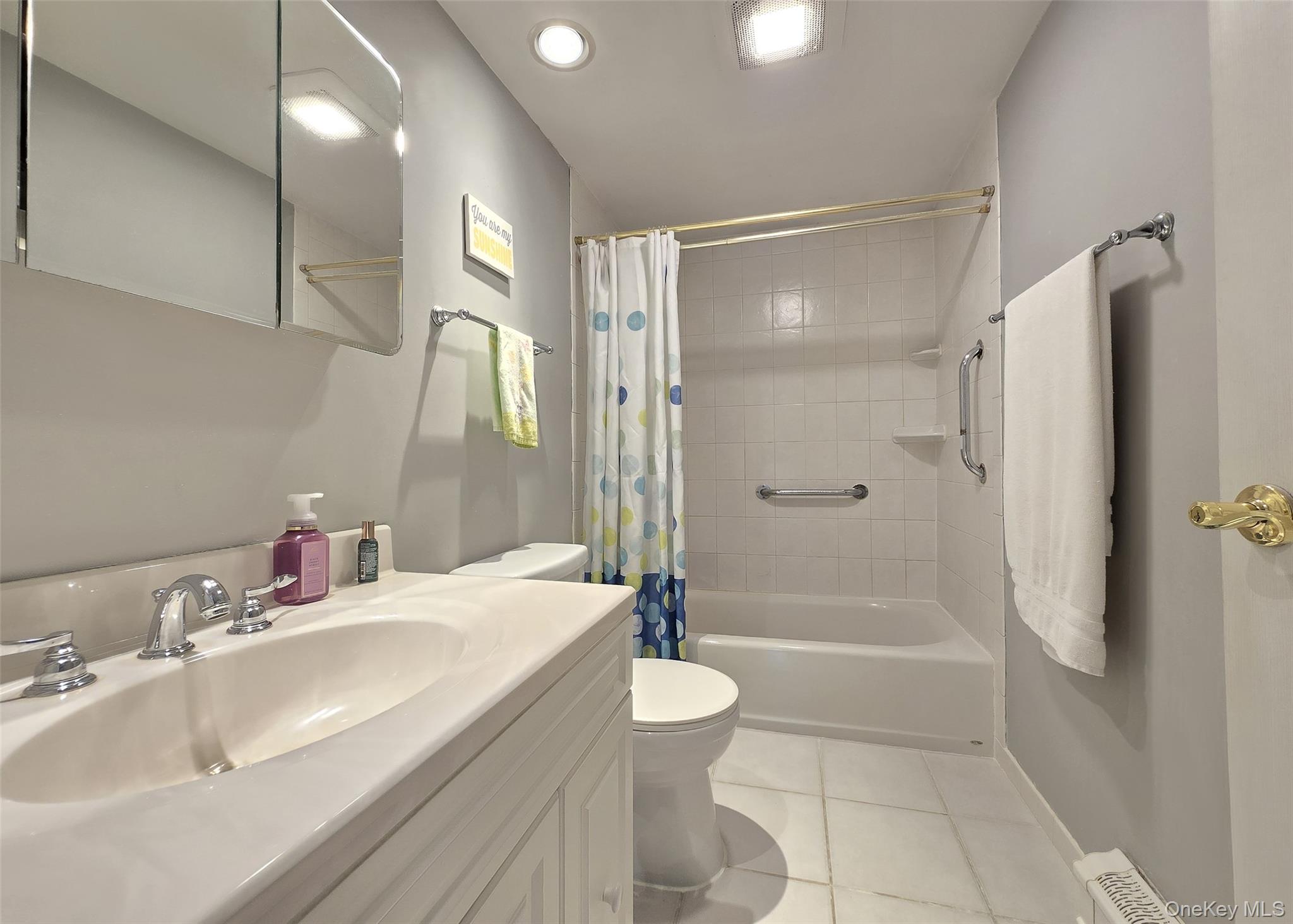 #12 photo, 146 Webster Avenue, সাফোক কাউন্টি Ronkonkoma , NY 11779