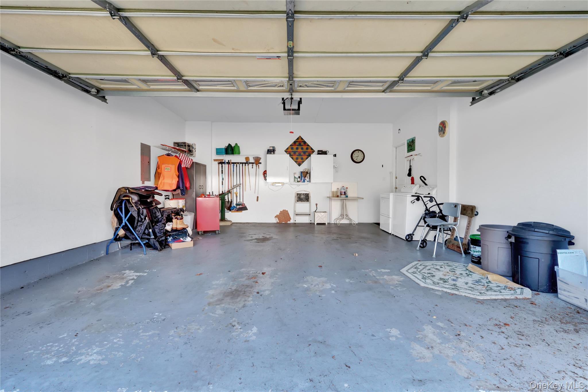 #17 photo, 3 Louden Loop, מחוז סאפוק Mount Sinai , NY 11766