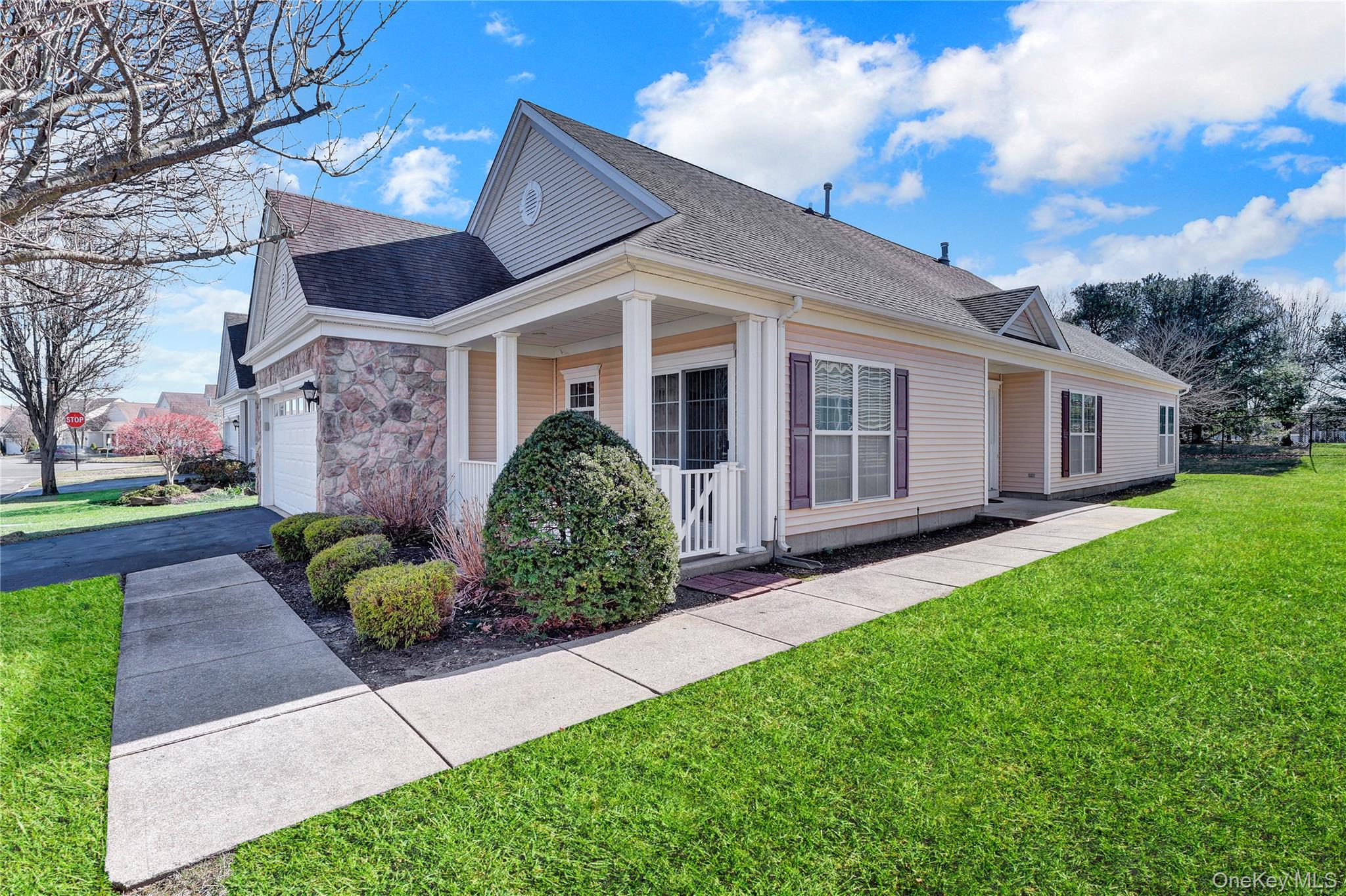 #4 photo, 3 Louden Loop, מחוז סאפוק Mount Sinai , NY 11766