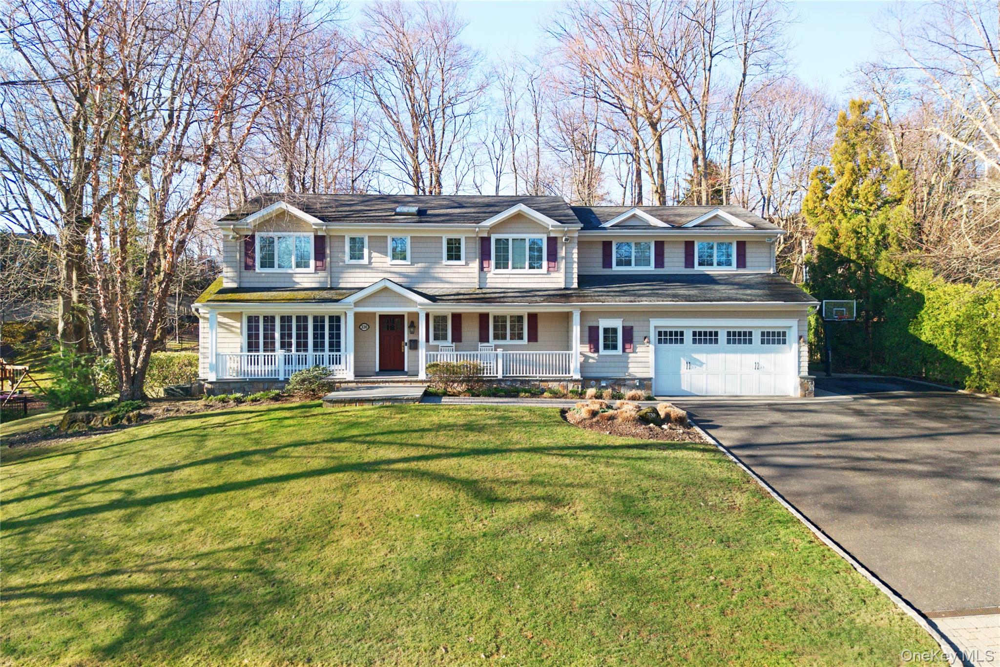 #1 photo, 330 Chestnut Drive, East Hills , NY 11576