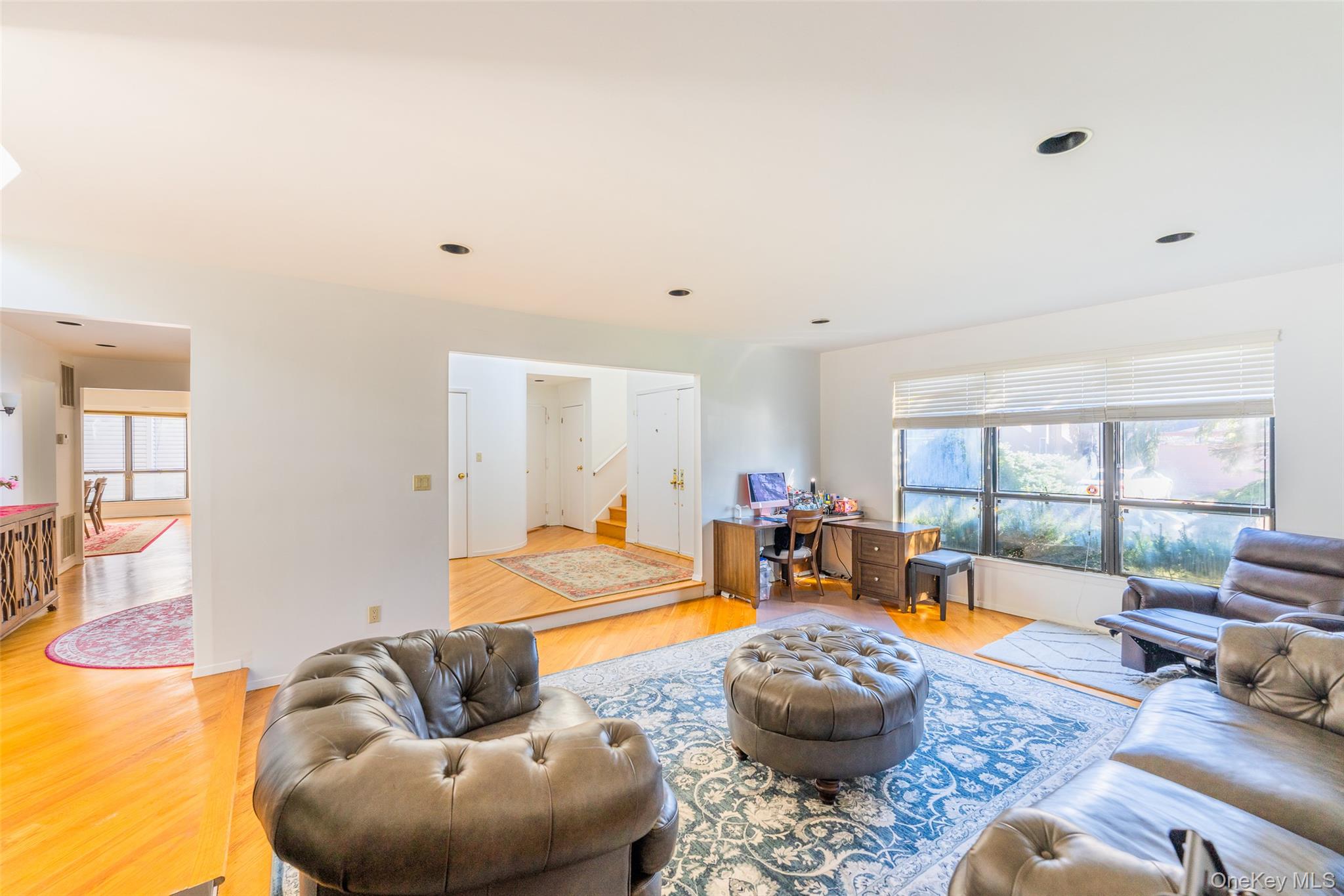 #7 photo, 17 Princeton Drive, Нассау ‖ Syosset , NY 11791