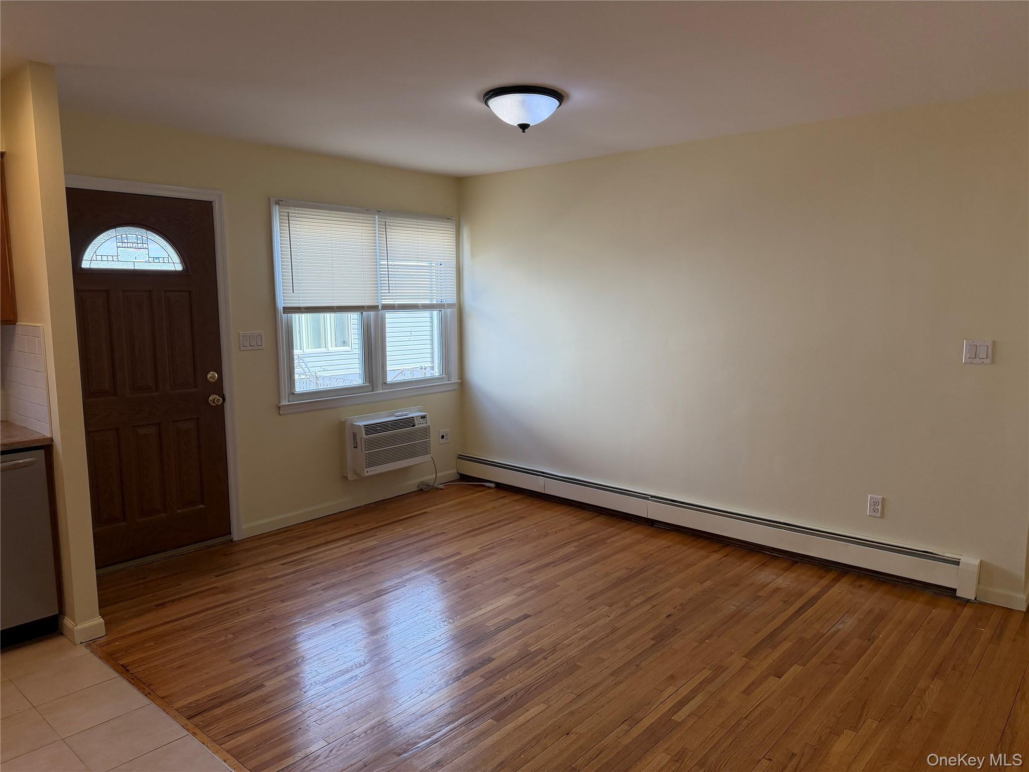 #2 photo, 149-14 21 Avenue, কুইন্‌স Whitestone , NY 11357