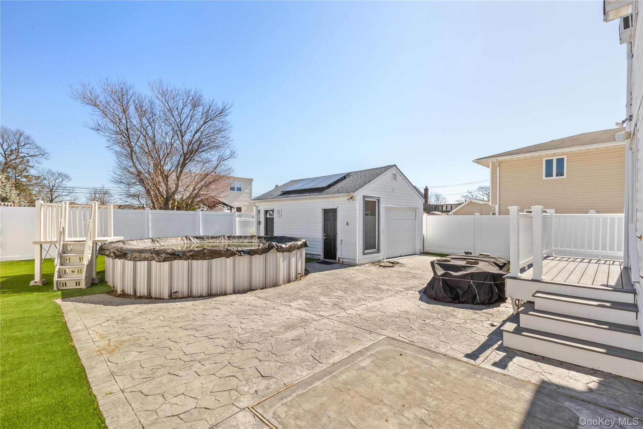 #13 photo, 686 Adams Avenue, 東長島 Lindenhurst , NY 11757