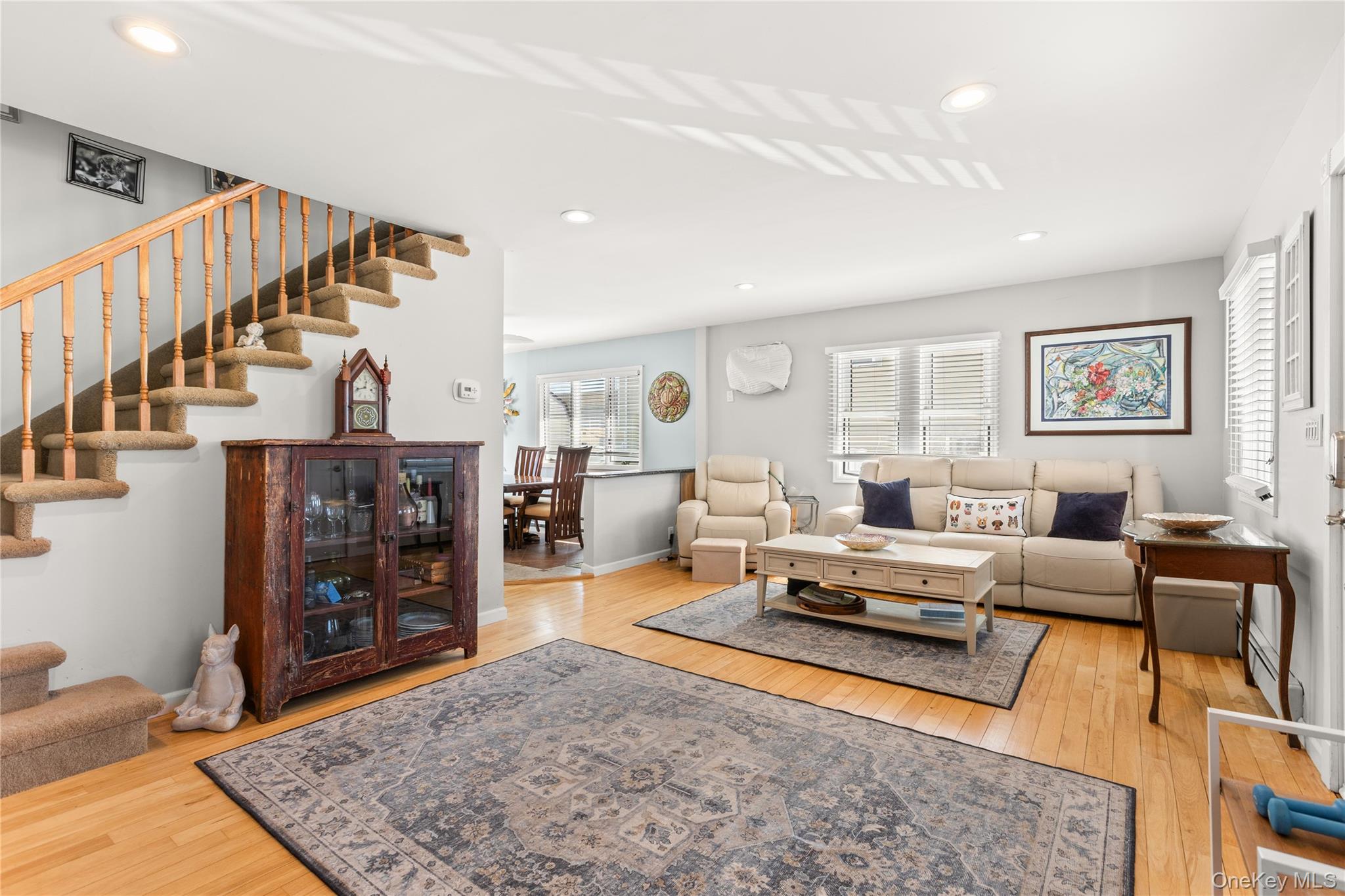 #2 photo, 686 Adams Avenue, 東長島 Lindenhurst , NY 11757