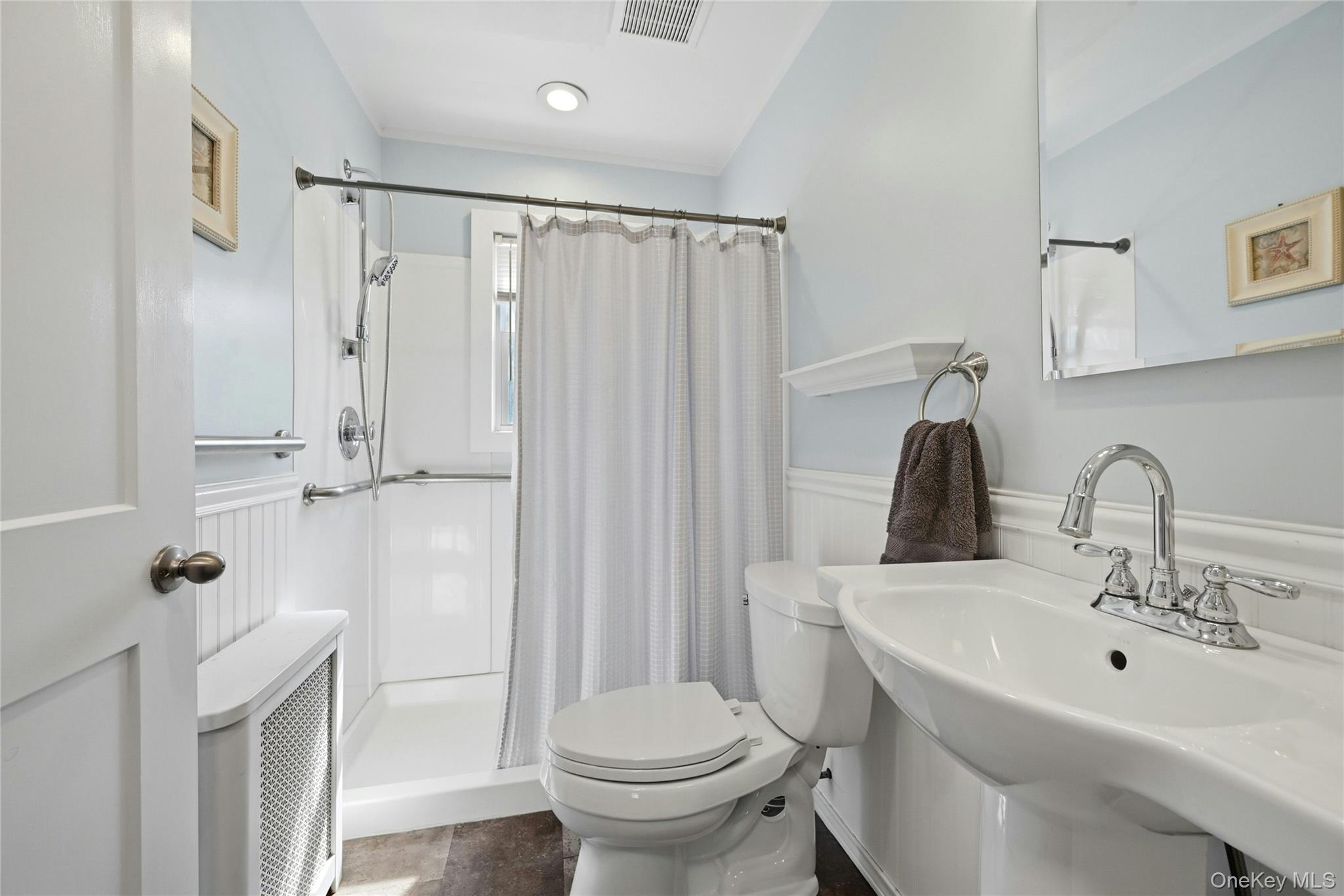 #12 photo, 107 Fillmore Street, מחוז סאפוק Centerport , NY 11721