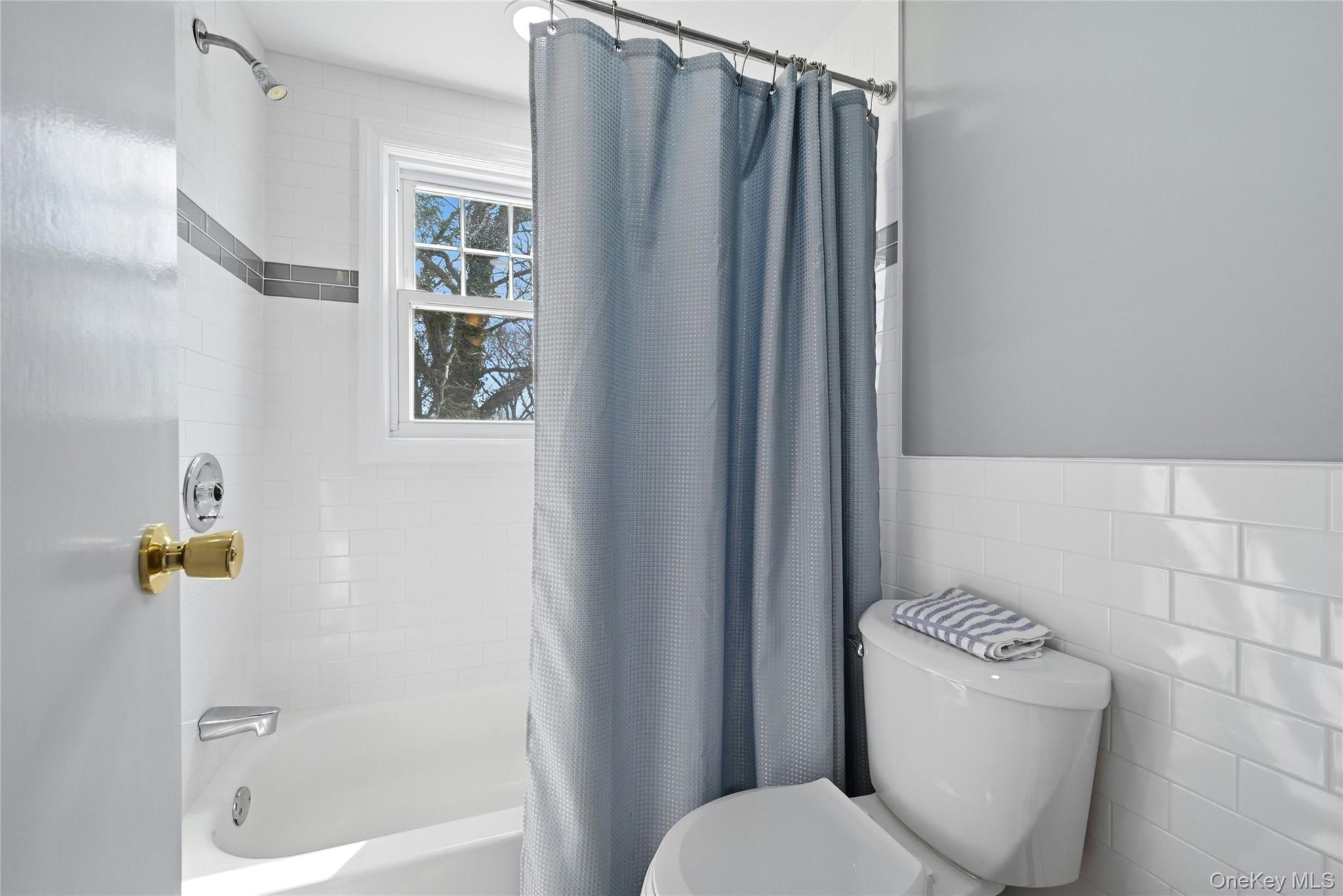 #16 photo, 107 Fillmore Street, מחוז סאפוק Centerport , NY 11721