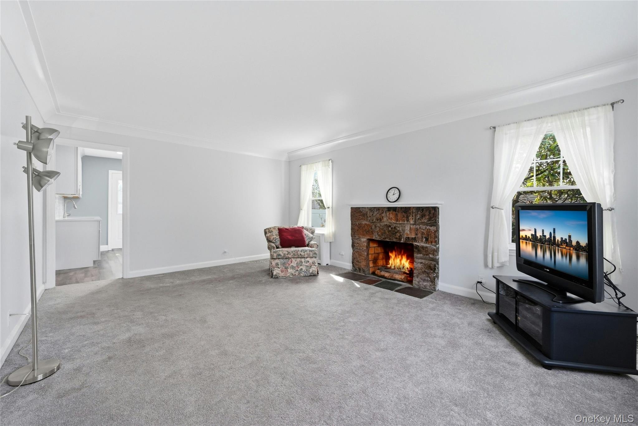 #3 photo, 107 Fillmore Street, מחוז סאפוק Centerport , NY 11721