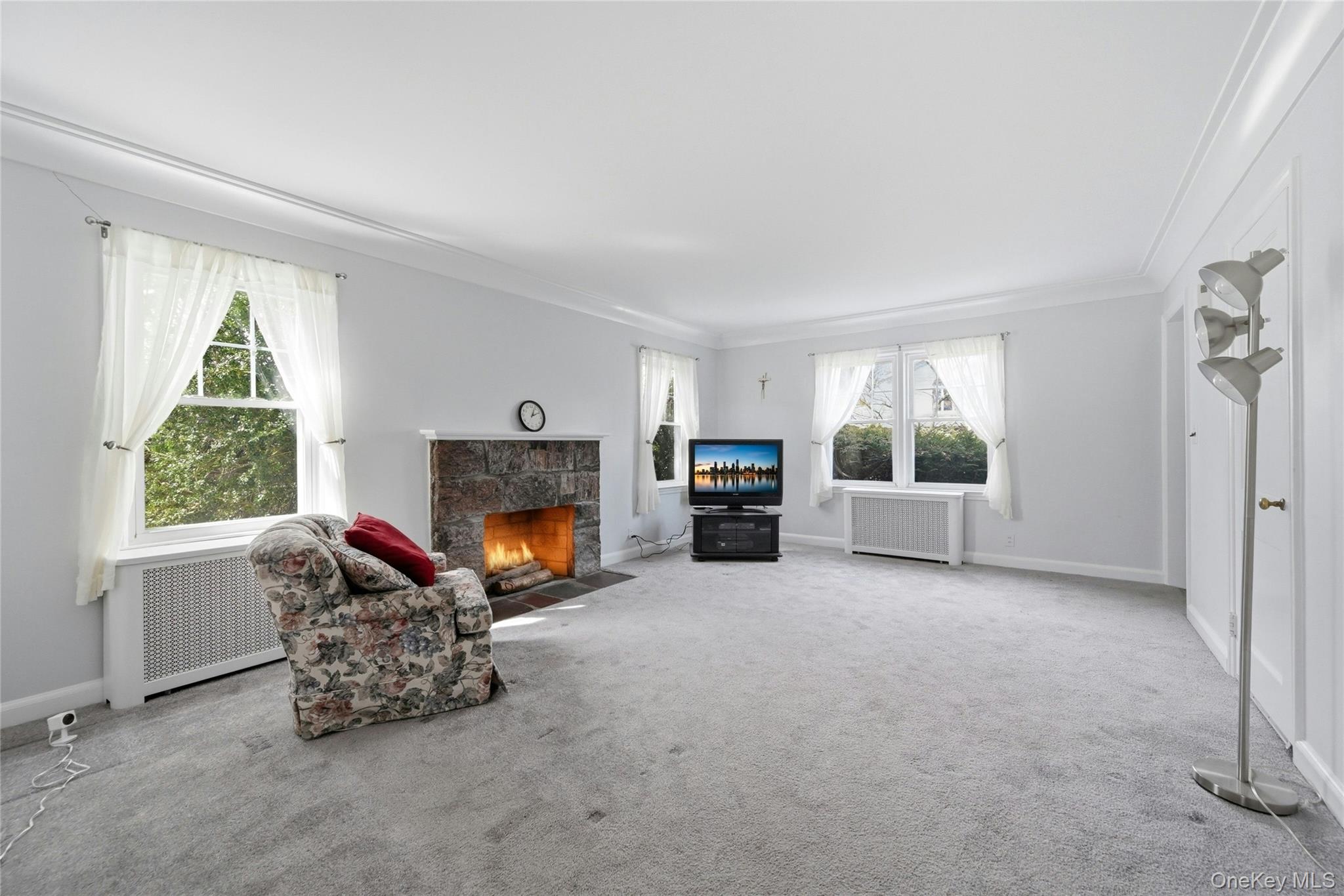 #5 photo, 107 Fillmore Street, מחוז סאפוק Centerport , NY 11721