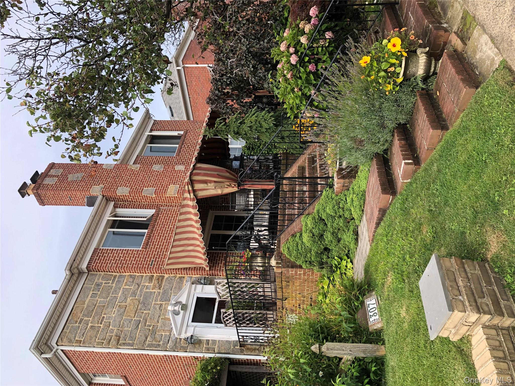 #1 photo, 307 W Penn Street, নাসাউ কাউন্টি Long Beach , NY 11561