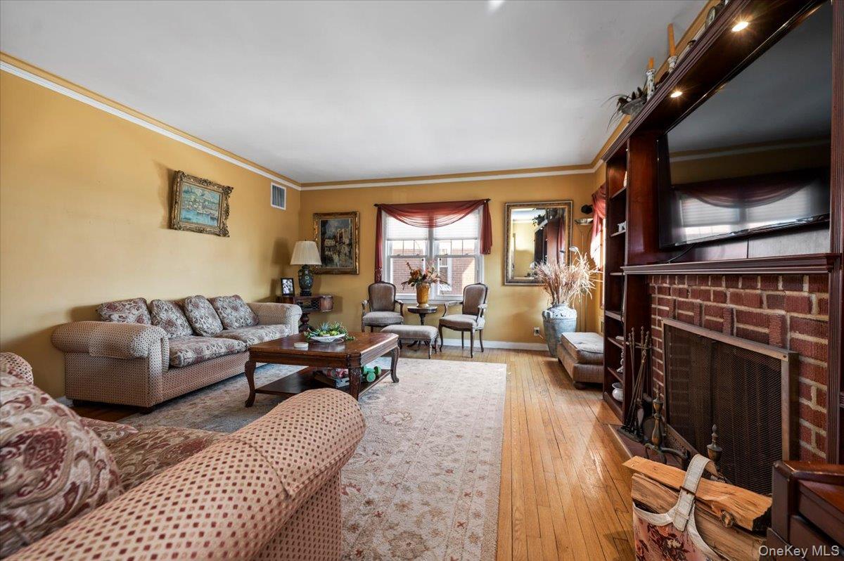 #10 photo, 307 W Penn Street, Long Beach , NY 11561