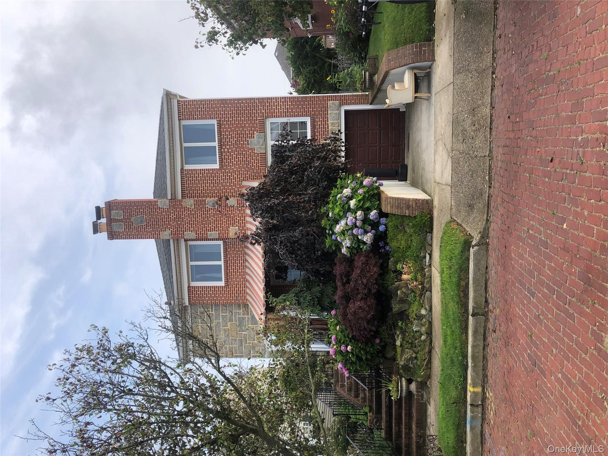 #2 photo, 307 W Penn Street, নাসাউ কাউন্টি Long Beach , NY 11561