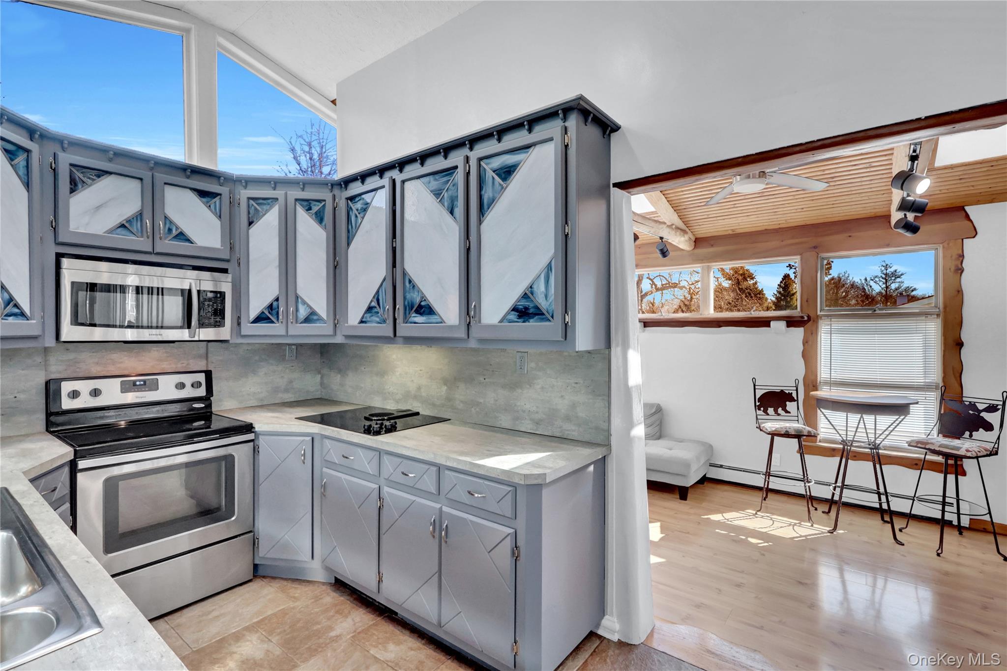 #11 photo, 188 N Kentucky Avenue, Massapequa , NY 11758