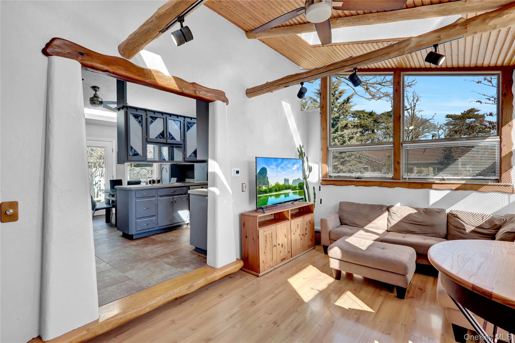 #14 photo, 188 N Kentucky Avenue, Massapequa , NY 11758