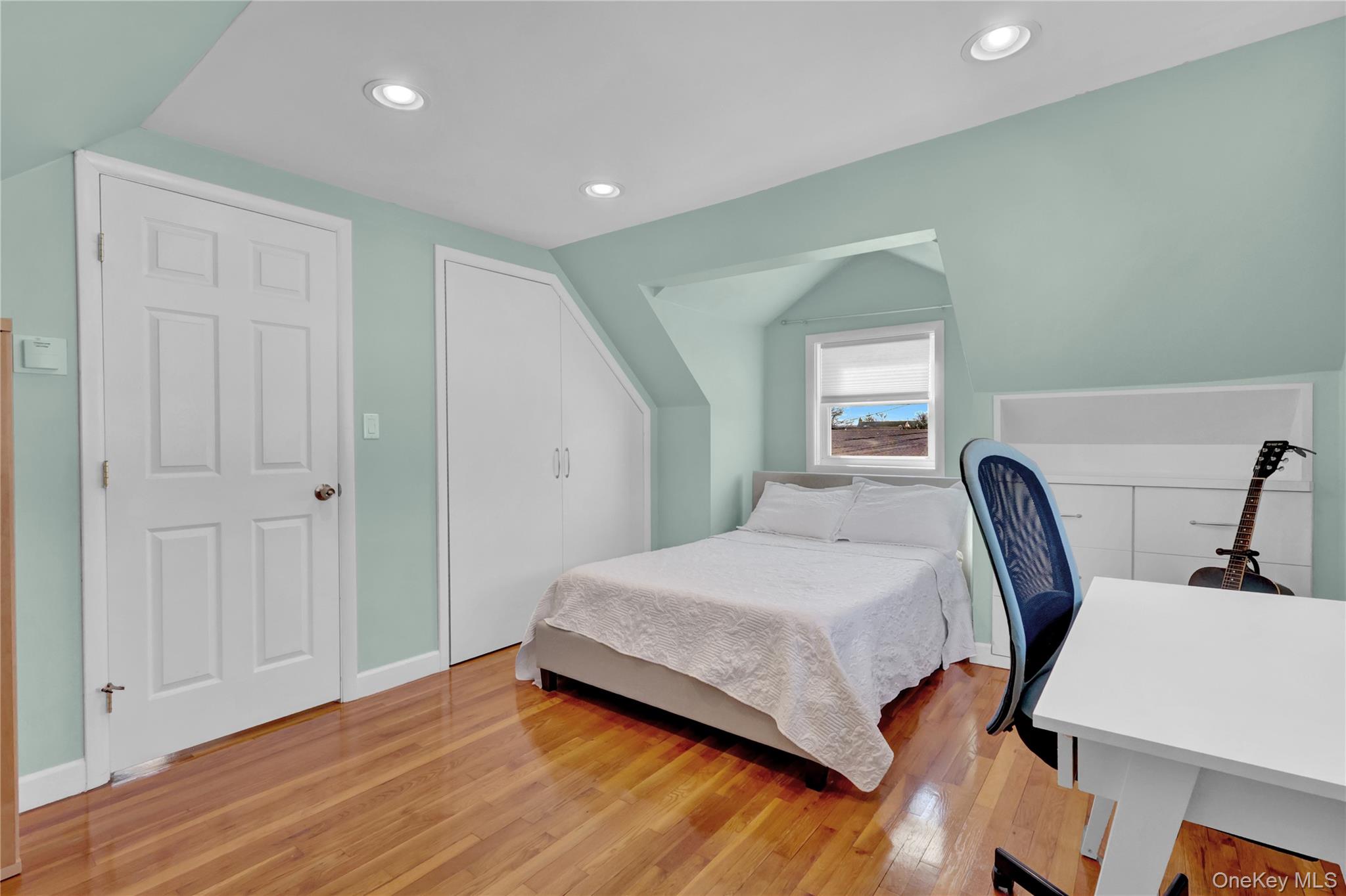 #18 photo, 188 N Kentucky Avenue, Massapequa , NY 11758