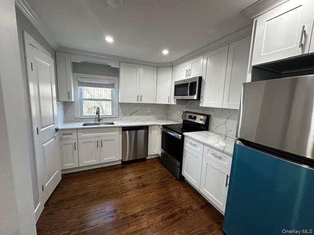 #12 photo, 23 West Drive, Port Washington , NY 11050