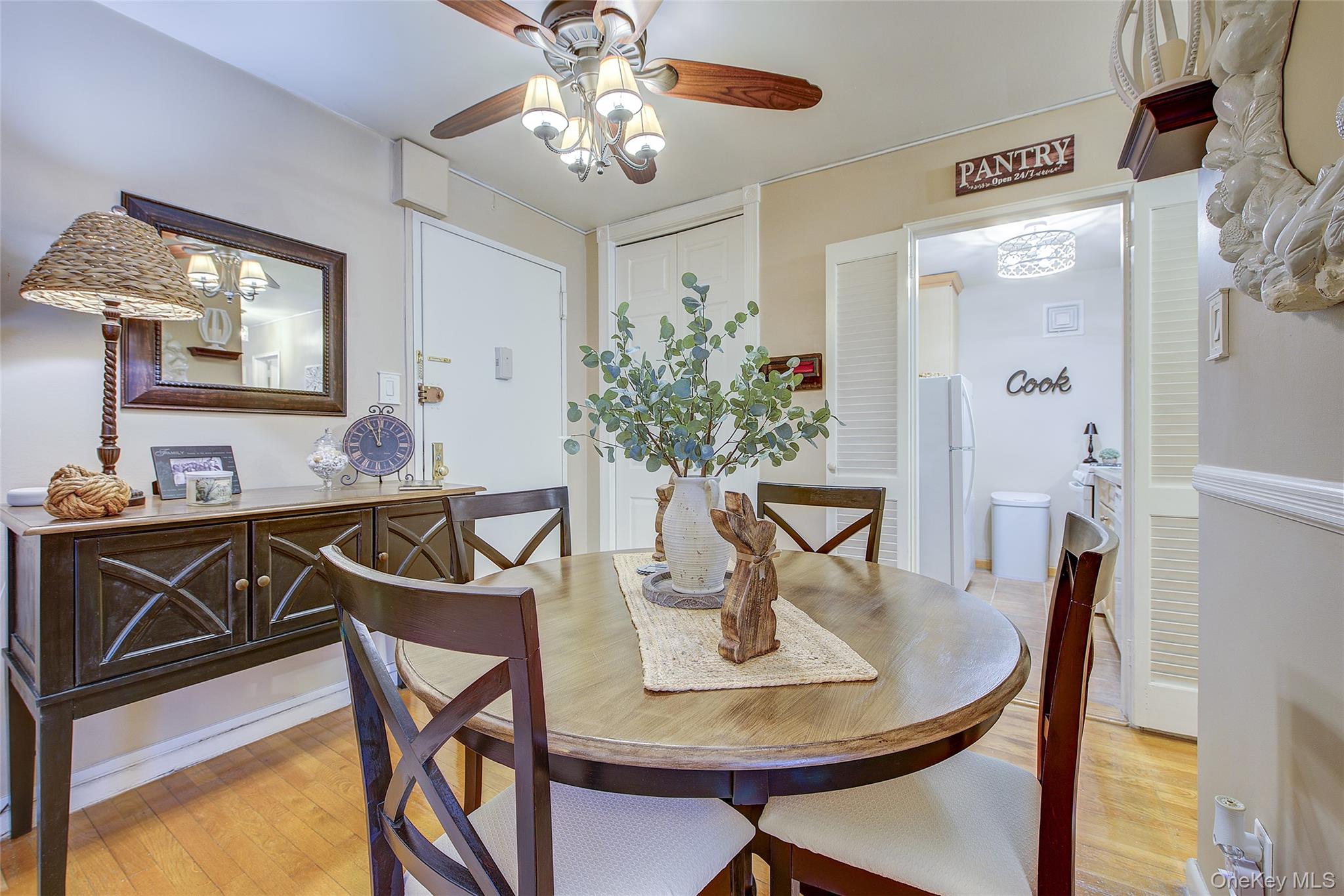 #12 photo, 84-39 153rd Avenue, कुईंस Howard Beach , NY 11414