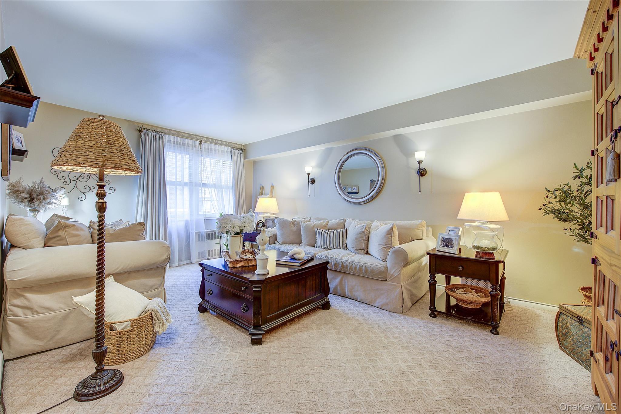 #4 photo, 84-39 153rd Avenue, कुईंस Howard Beach , NY 11414