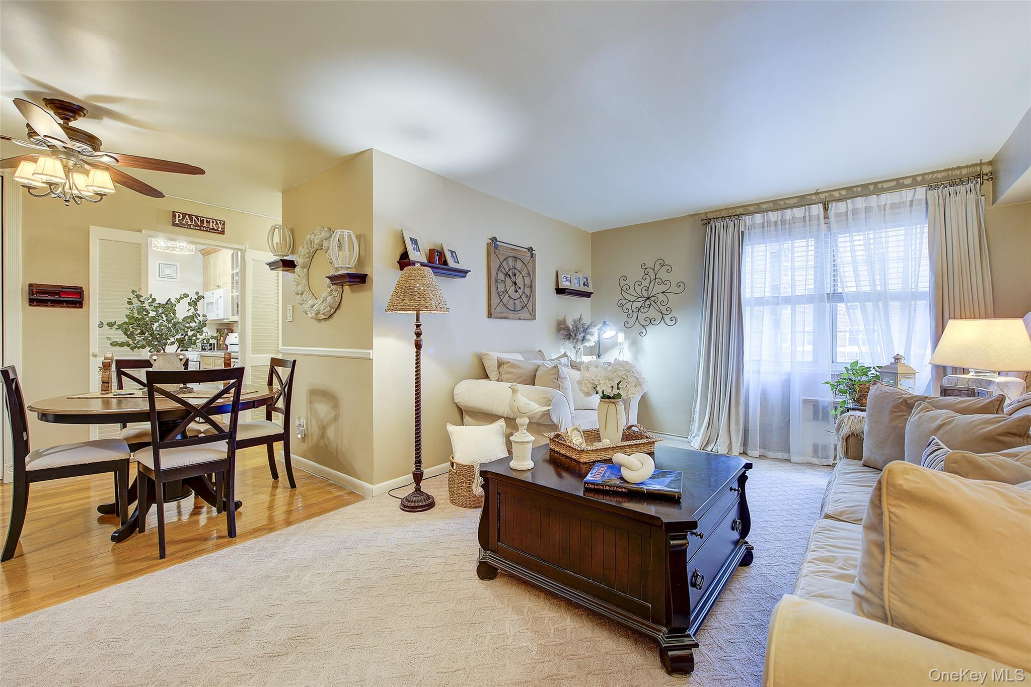 #6 photo, 84-39 153rd Avenue, कुईंस Howard Beach , NY 11414