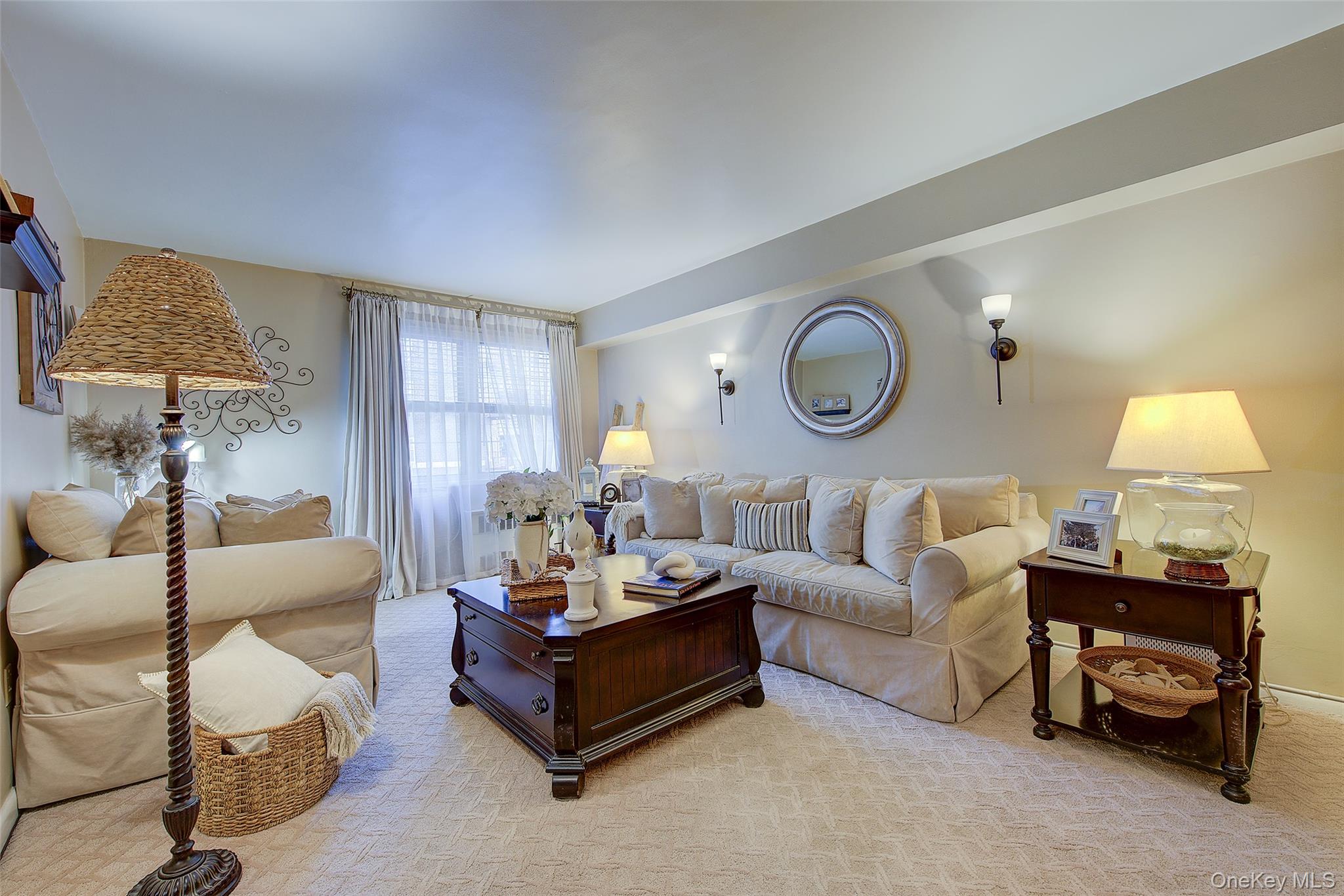 #7 photo, 84-39 153rd Avenue, कुईंस Howard Beach , NY 11414