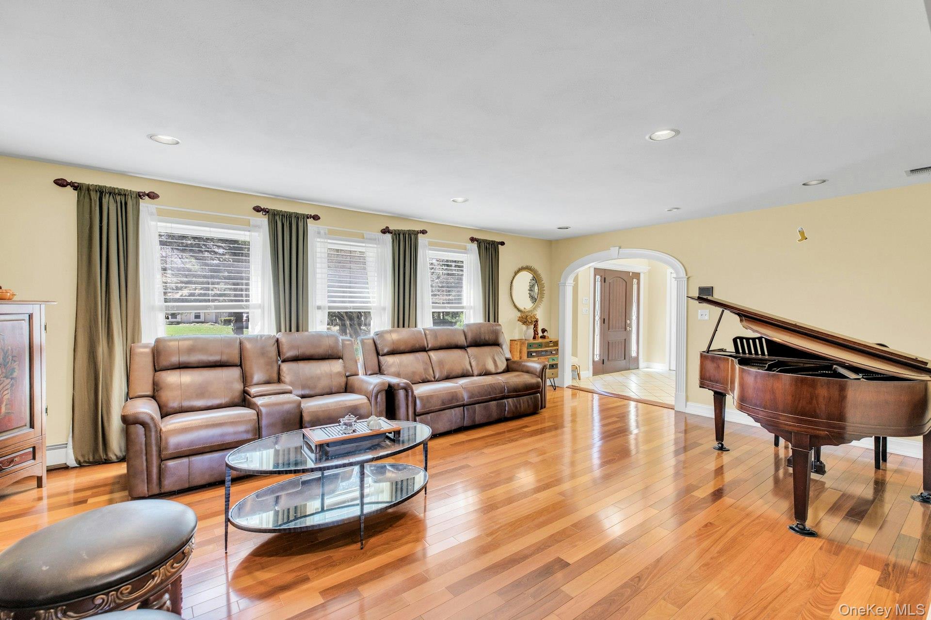 #15 photo, 6 Ashleigh Drive, সাফোক কাউন্টি Saint James , NY 11780