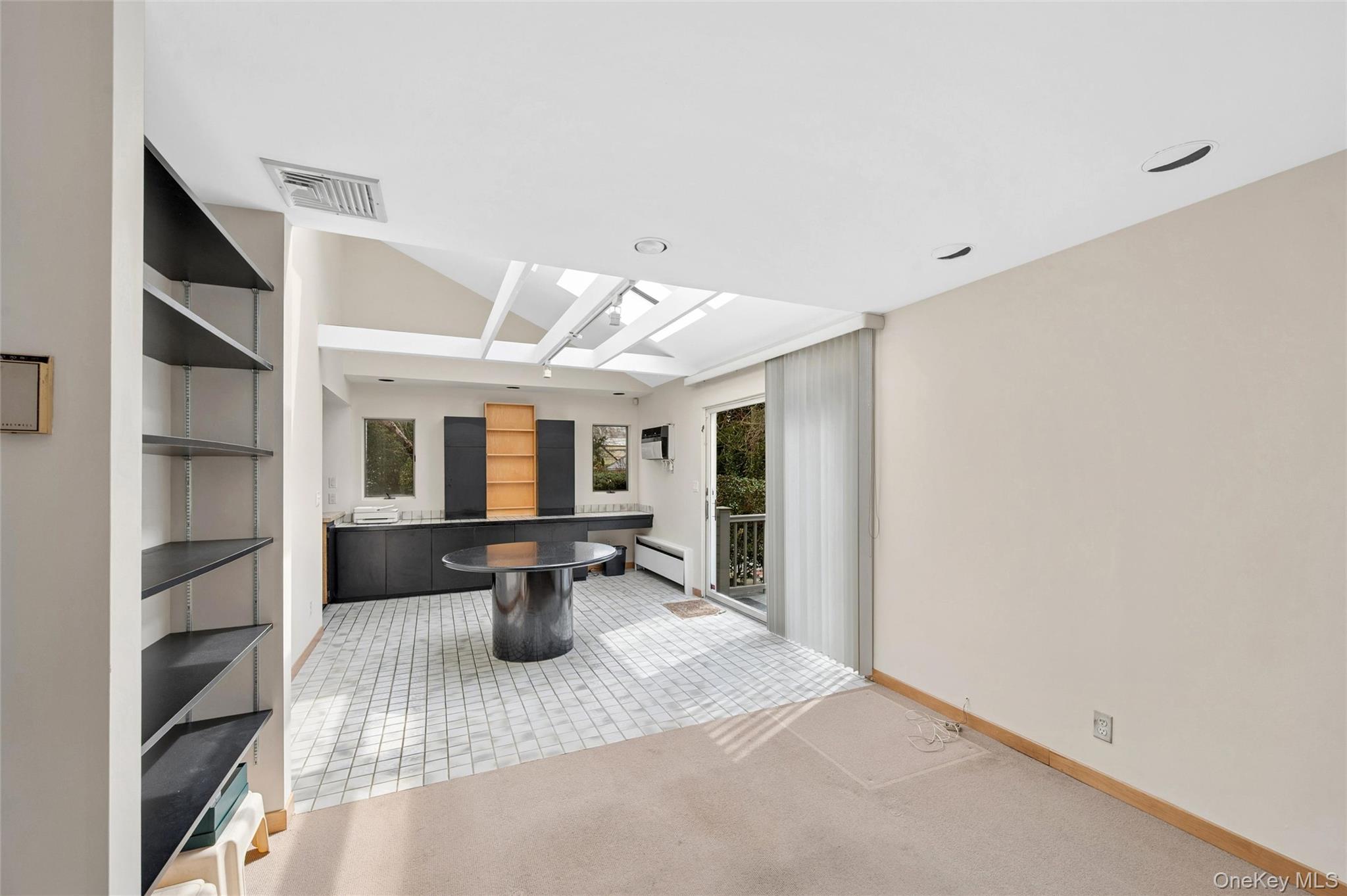 #16 photo, 24 Allen Road, 長島 Rockville Centre , NY 11570